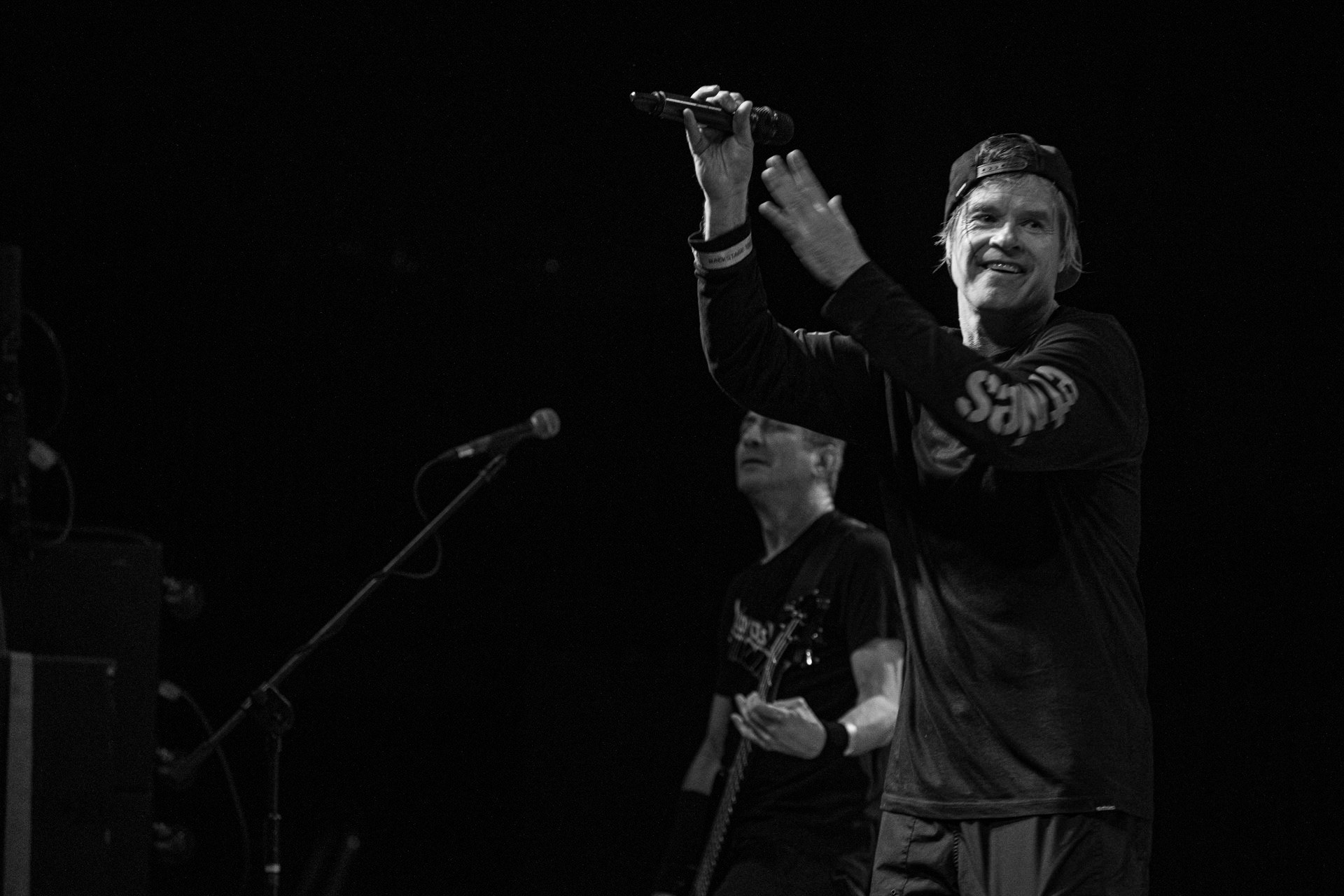 30.11.2021 koncert Dog Eat Dog - USA - hardcore, punkrock, rap, metal, hip hop, reggae, soul, funk,n/z Dave Neabore (bass), n/z John Connor (vocals), n/z Brandon Finley (drums), n/z Roger Hammerli (guitar),n/z Bozez (sax &amp; beer),koncert Warszawa, Progresja 25 lat albumu Play Games -  Dog Eat Dog.fot. Andrzej Wasilkiewicz/Reporter