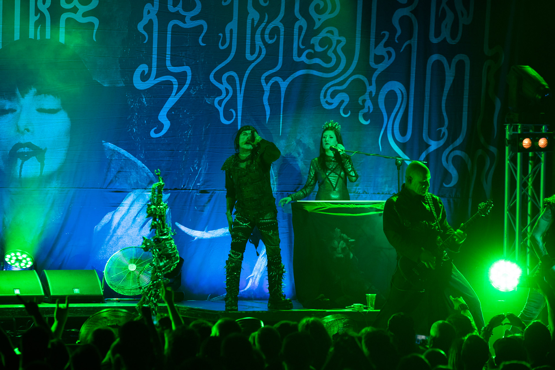 CRADLE OF FILTH - UK. black metal, metal symfoniczny, metal gotycki,
Dani Filth - Vocals,
Martin Skaroupka - Drums, Keyboards and Orchestrations,
Daniel Firth - Bass,
Richard Shaw - Guitar,  
Ashok - Guitar,  
Lindsay Schoolcraft - Narrative vocals,
Nuclear Blast Records
Knockoutprod
fot. Andrzej kaziq Wasilkiewicz/Reporter