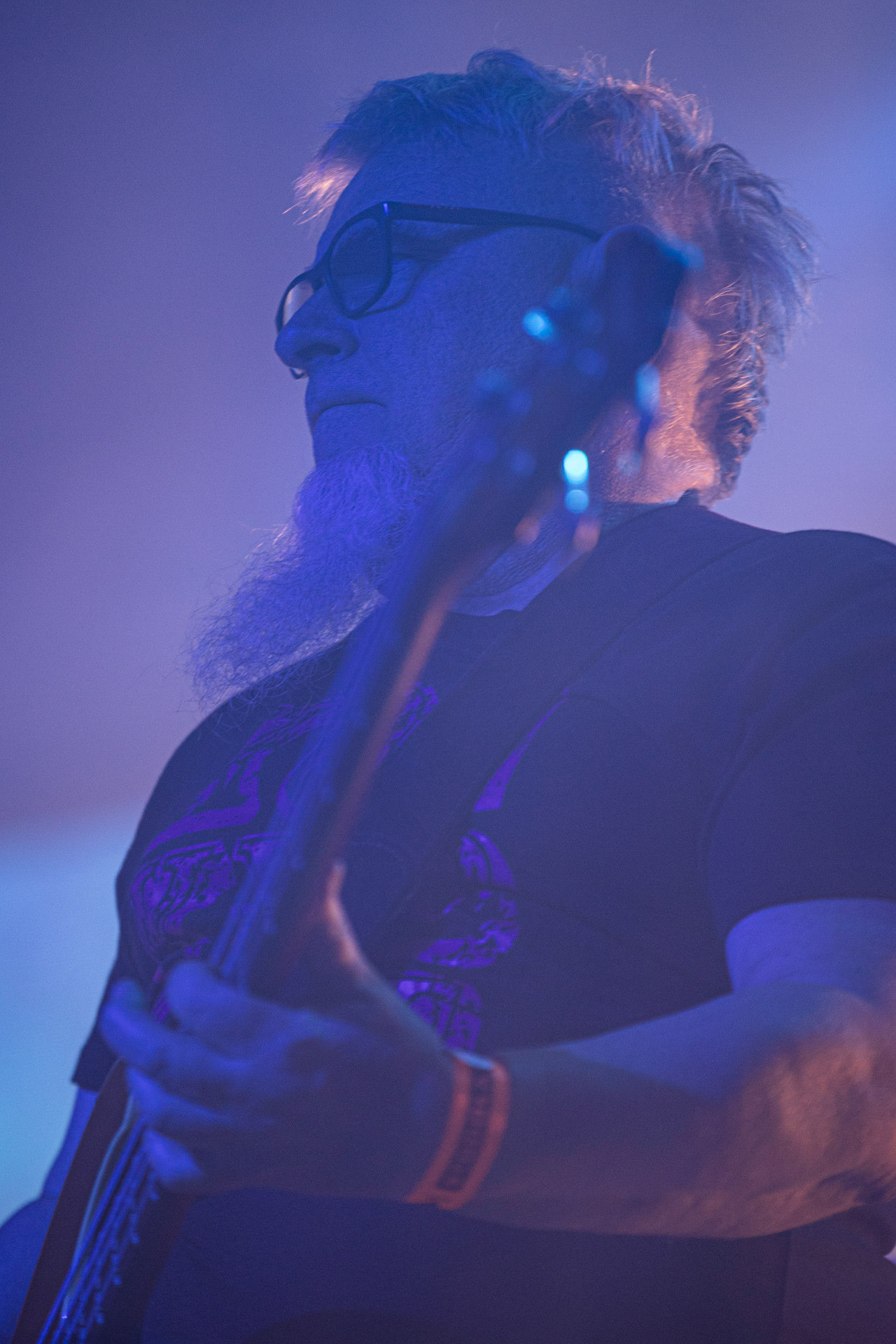 KULT - koncert Pomaranczowa Trasa 2021 - Warszawa Stodoła. 29 pazdziernika 2021. Ireneusz Werenski bas, Rock, rock progresywny, rock alternatywny, punk, nowa fala, polski rock.fot. Andrzej kaziq Wasilkiewicz/Reporter