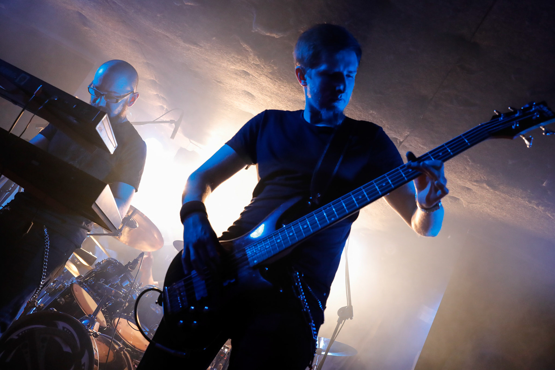 SICKNEST - Katowice - Sosnowiec, Polska, 
Metal, Progressive, Experimental,

Dawid Broniszewski - Drums,
Adam Banas - Guitars,
Pawel Cygan - Guitars,
Krzysztof Mazurek - Bass,
Artur Nowak - Keyboards,
MIchal Ewertowski - Vocals,