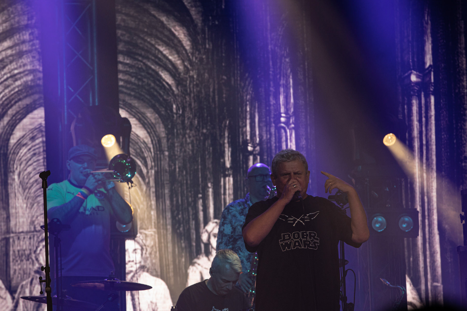 KULT - koncert Pomaranczowa Trasa 2021 - Warszawa Stodoła. 29 pazdziernika 2021. Kazik Staszewski wokal,Rock, rock progresywny, rock alternatywny, punk, nowa fala, polski rock.fot. Andrzej kaziq Wasilkiewicz/Reporter