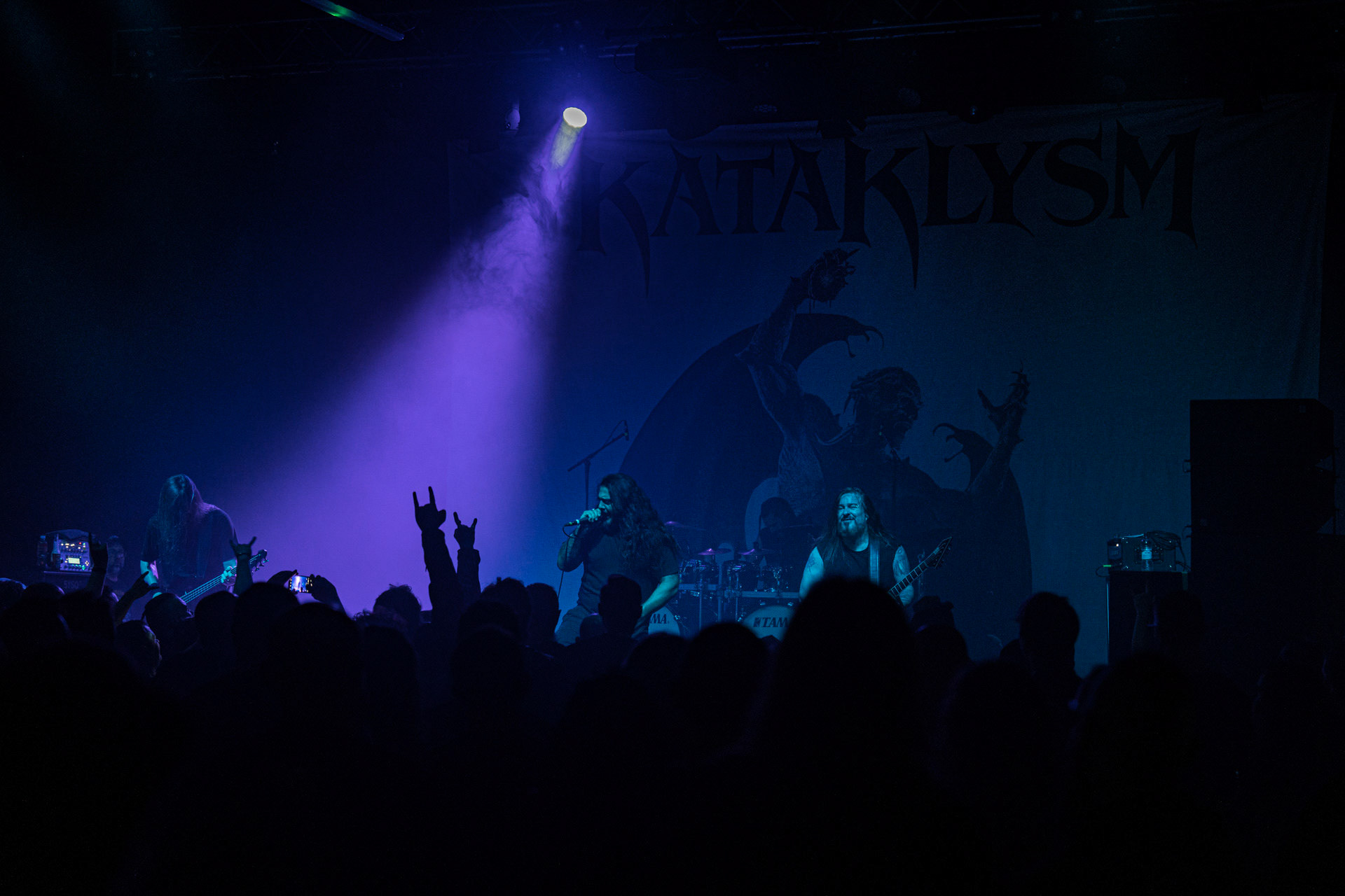 14.04.2023 Kataklysm - kanadyjski melodic death metal. Knock Out Productions, klub Progresja Warszawa. fot. Andrzej Wasilkiewicz/kaziq.com
