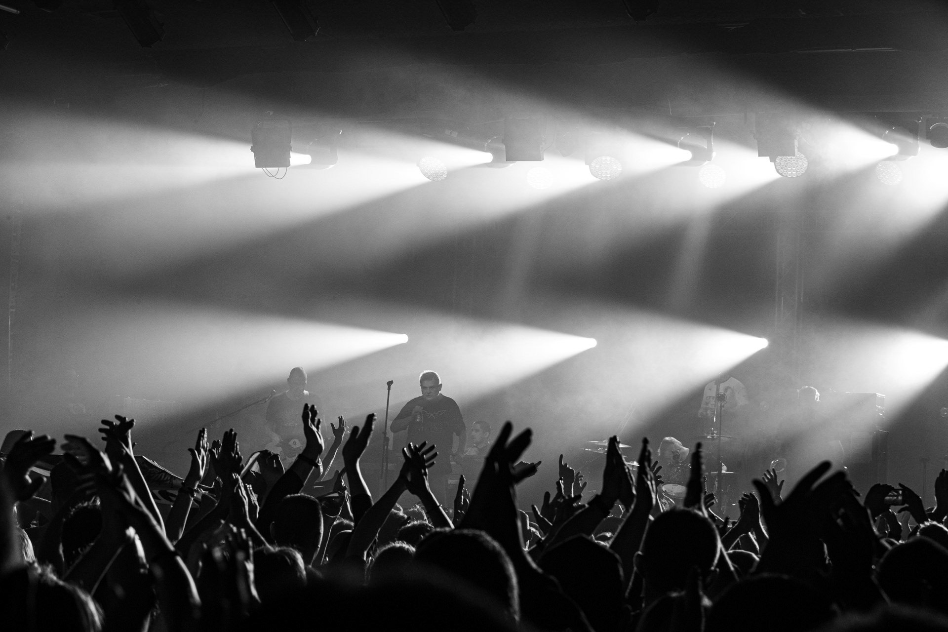 KULT - koncert Pomaranczowa Trasa 2021 - Warszawa Stodoła. 29 pazdziernika 2021. Kazik Staszewski wokal,Wojciech Jablonski gitara,Piotr Morawiec gitara,Ireneusz Werenski bas,Tomasz Goehs perkusja,Konrad Wantrych klawisze,Janusz Zdunek trabka,Mariusz Godzina saksofony,Jarosław Wazny puzon,Rock, rock progresywny, rock alternatywny, punk, nowa fala, polski rock.fot. Andrzej kaziq Wasilkiewicz/Reporter