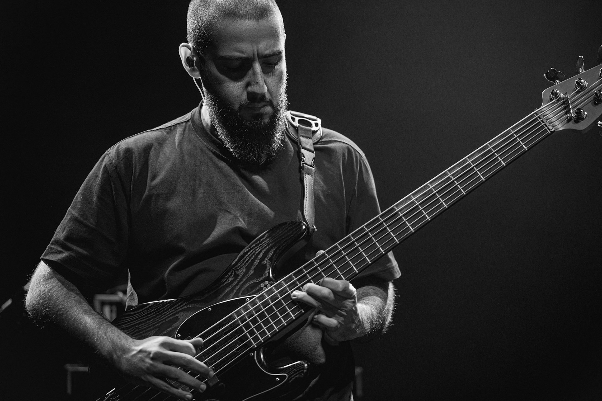 2023.11.07 Tigran Hamasyan Trio- jazz w warszawskim klubie Progresja! fot. Andrzej Wasilkiewicz/Reporter