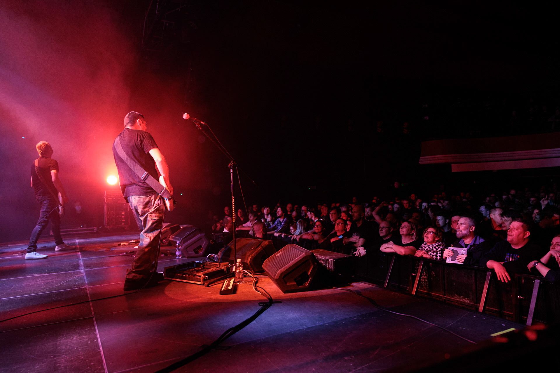 16.11.2021 Dezerter - 40 lecie,koncert Warszawa Palladium. N/z Robert Robal Matera gitara, N/z Krzysiek Grabowski perkusja,N/zJacek Chrzanowski bass, Dezerter, SS20, Punk, Punkrock, hardcore, rock.fot. Andrzej Wasilkiewicz/REPORTER