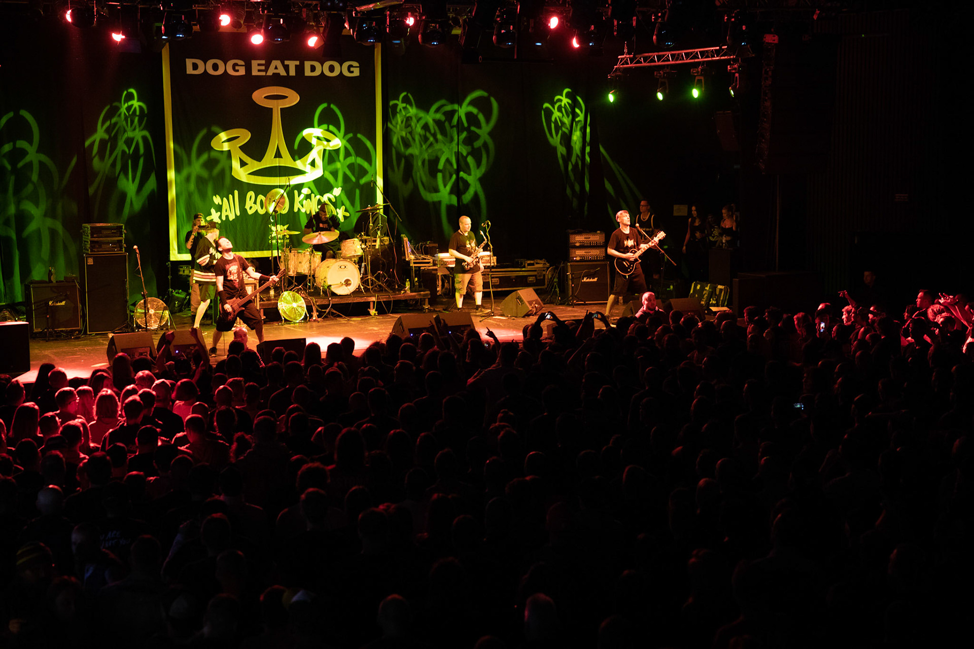 Dog Eat Dog - USA - hardcore, punkrock, rap, metal, hip hop,reggae, soul, funk,
Dave Neabore (bass), 
John Connor (vocals), 
Brandon Finley (drums) 
Roger Hämmerli (guitar)
Bozez (sax & beer)
koncert w Warszawskiej Progresji w ramach trasy 25 lat All Boro Kings zespołu Dog Eat Dog.
fot. Andrzej Wasilkiewicz/Reporter