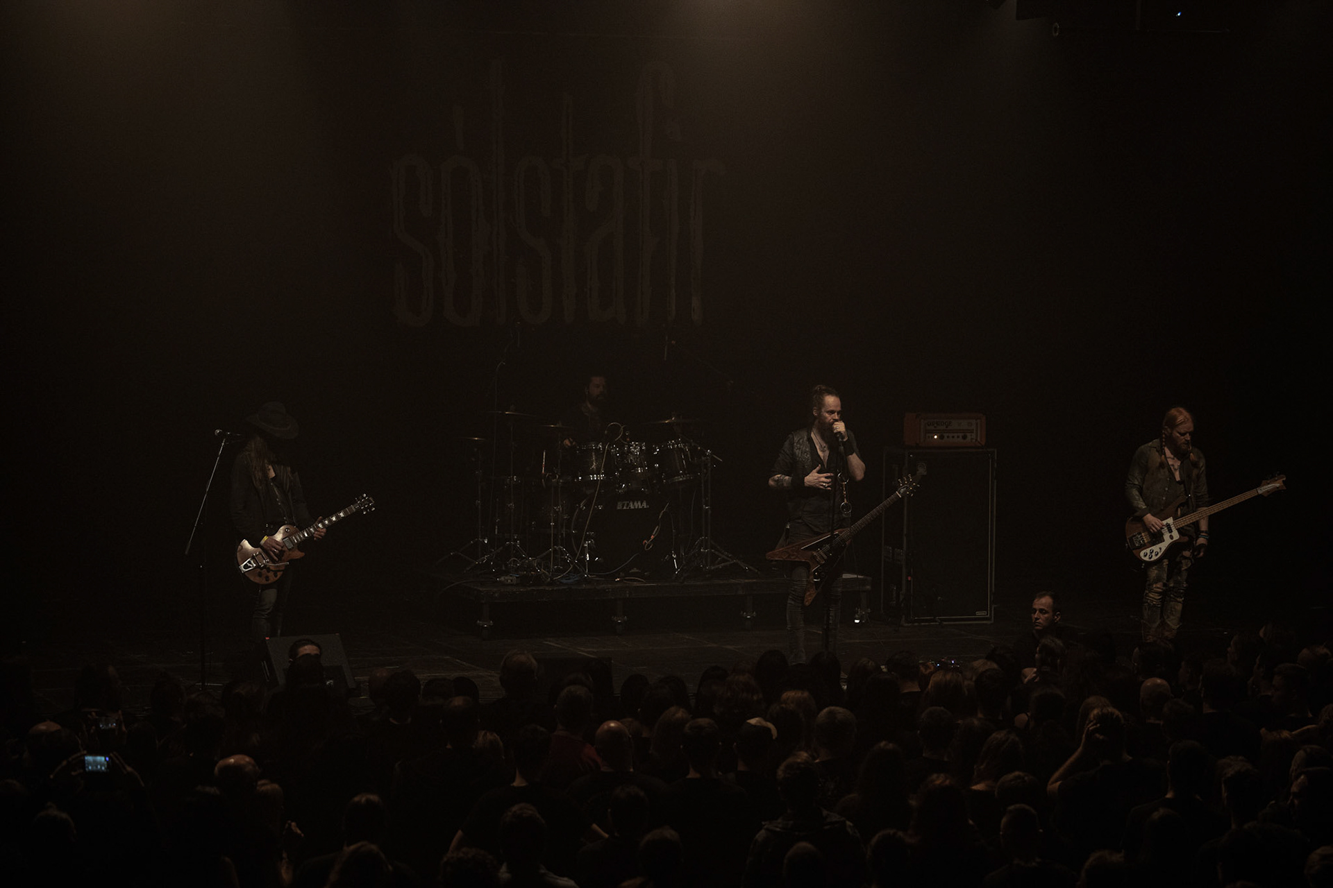 21.12.2019 Metalowa Wigilia 2019 w warszawskiej Progresji. Headliner wieczoru
koncert zespołu Sólstafir, islandzki postmetal.
Massive Music 
fot. Andrzej Wasilkiewicz/REPORTER