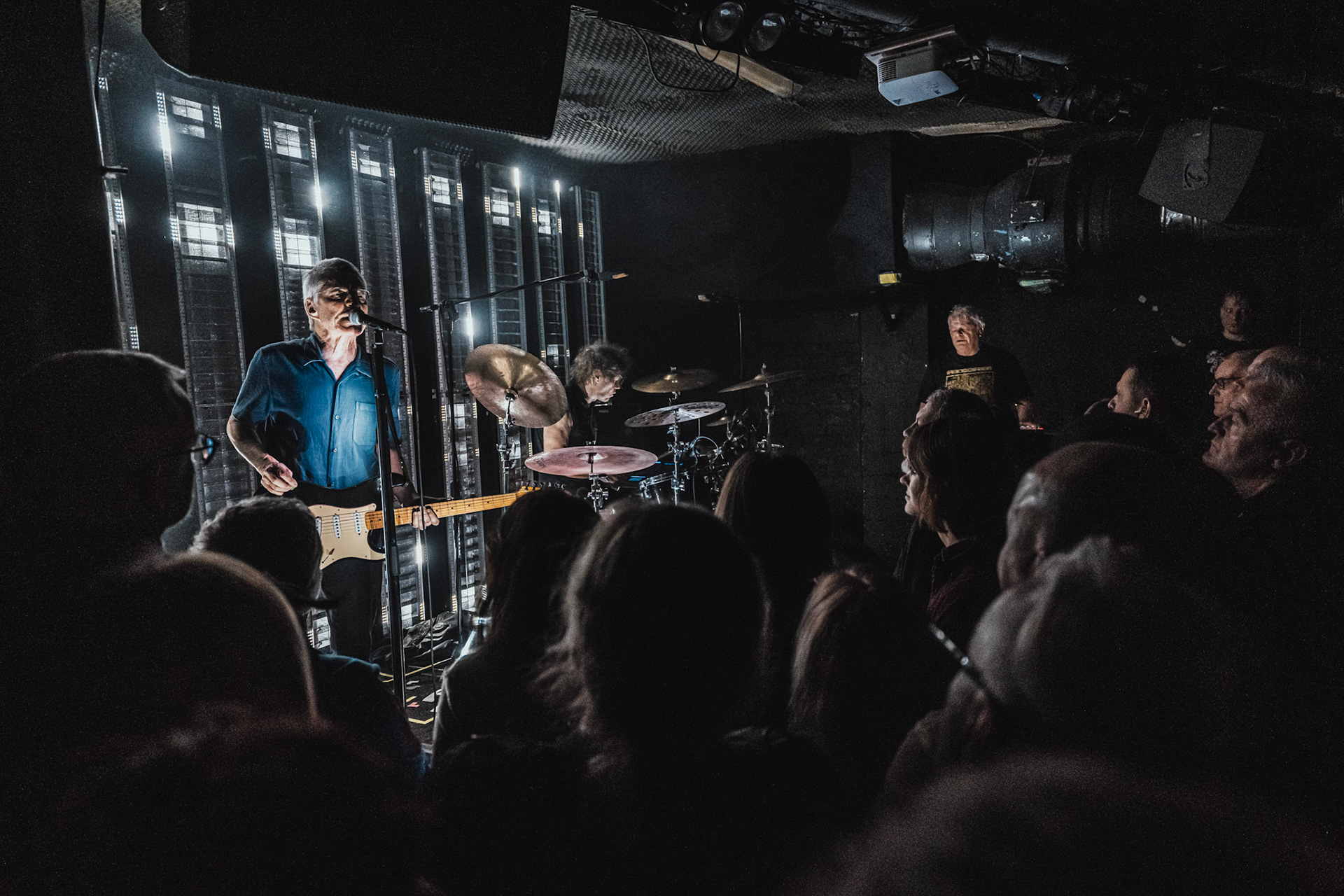 2025.11.10 THE YOUNG GODS (Szwajcaria) industrial, alternatywny rock, noise, ambient.Boredom Booking, Warszawa Hydrozagadka. fot. Andrzej Wasilkiewicz/kaziq.com