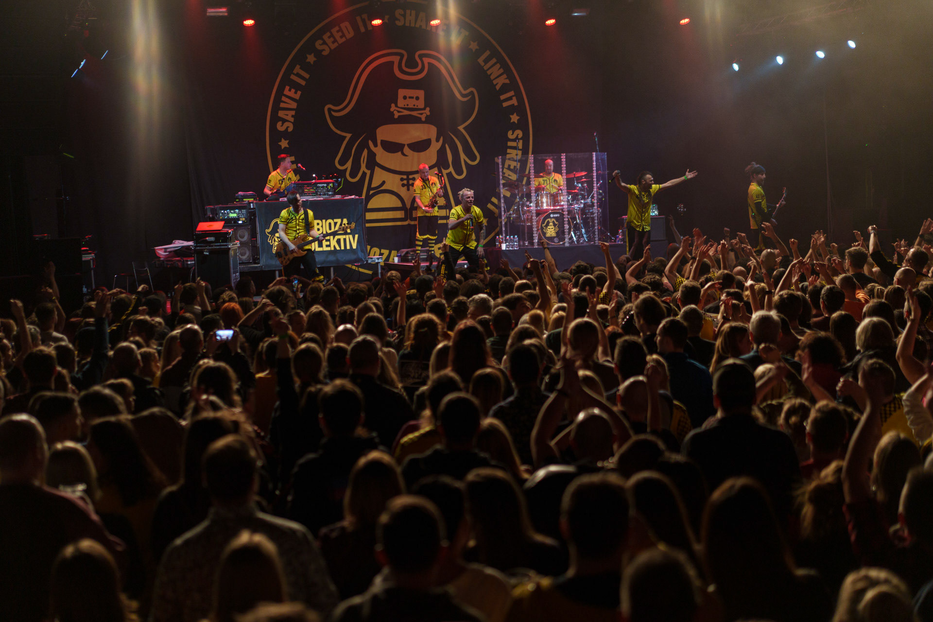 9.02.23 DUBIOZA KOLEKTIV - bosniacka grupa muzyczna, grajaca reggae, dub i rock. - Warszawa Progresja. Winiary Bookings.Fot. Andrzej Wasilkiewicz/Reporter