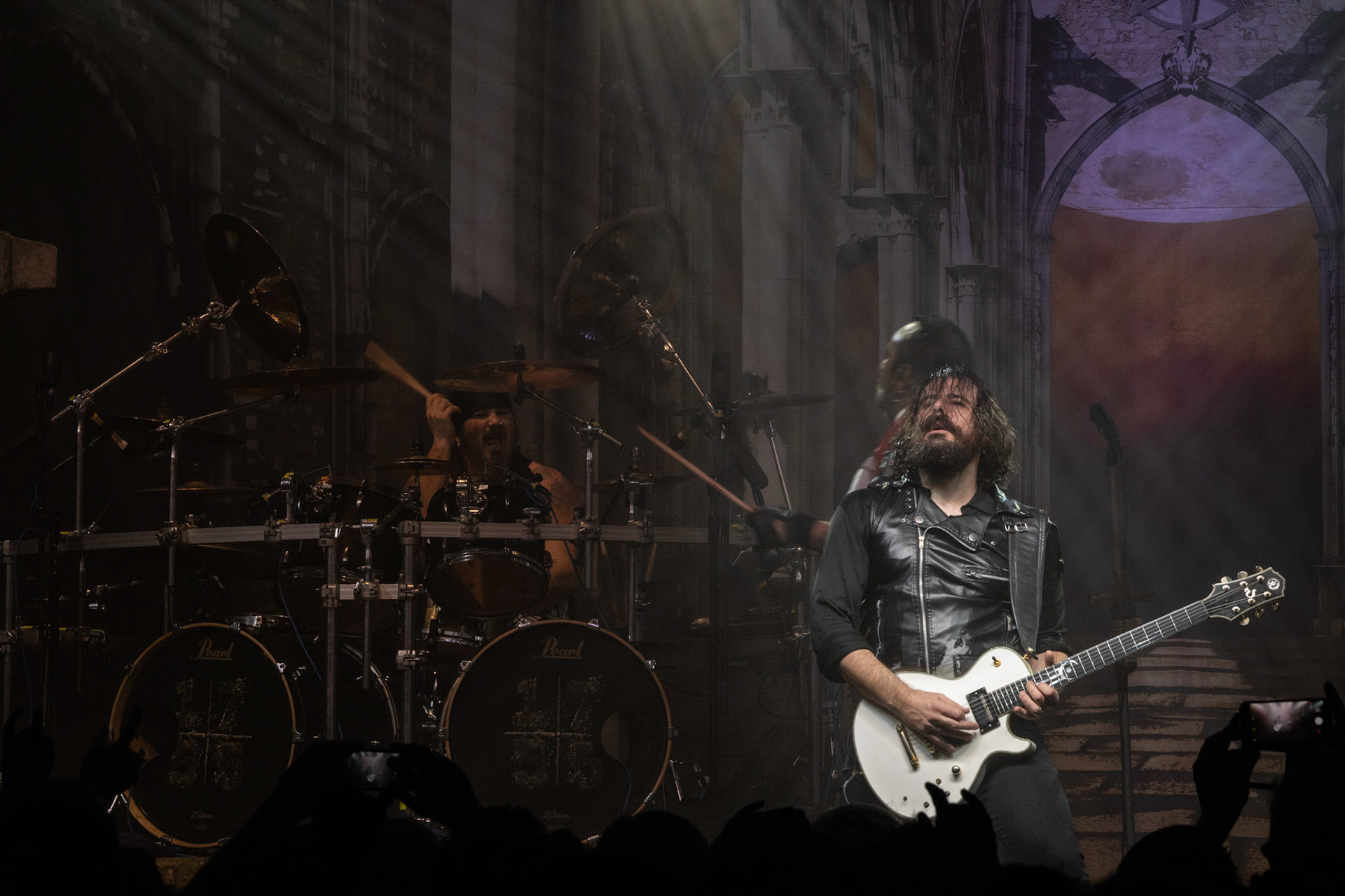 25.11.2019 Warszawa Klub Progresja Europejska Trasa Moonspell z Rotting Christ 2019
koncert Moonspell
N/z Fernando Langsuyar Ribeiro wokal  
N/z Ricardo Amorim gitara  
N/z Pedro Passionis Paixăo instrumenty klawiszowe  
N/z Miguel Mike Gaspar perkusja  
N/z Aires Pereira gitara basowa 
fot. Andrzej Wasilkiewicz/REPORTER