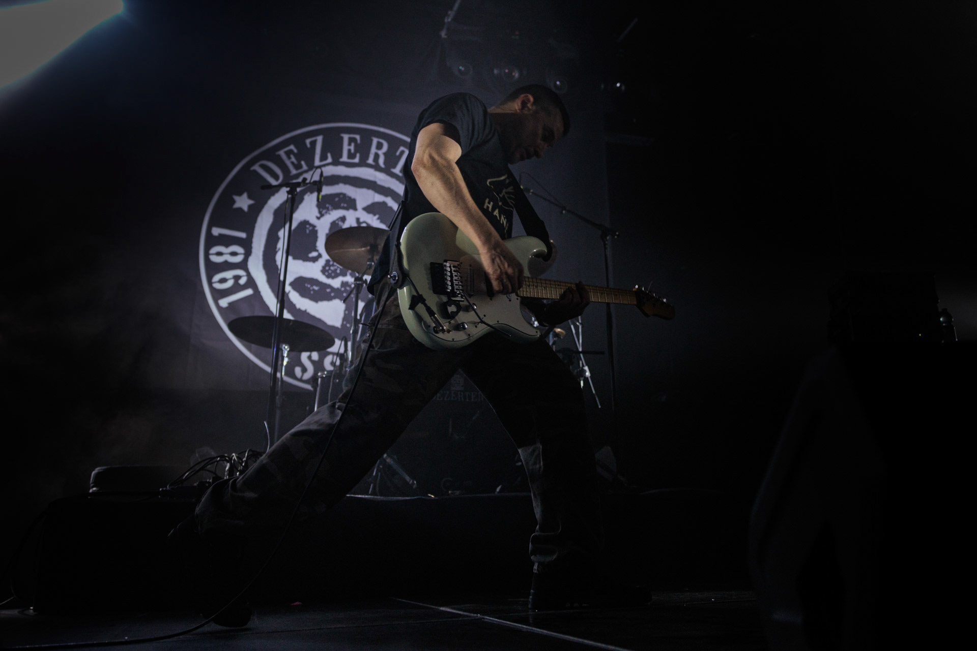 16.11.2021 Dezerter - 40 lecie,koncert Warszawa Palladium. N/z Robert Robal Matera gitara, N/z Krzysiek Grabowski perkusja,N/zJacek Chrzanowski bass, Dezerter, SS20, Punk, Punkrock, hardcore, rock.fot. Andrzej Wasilkiewicz/REPORTER