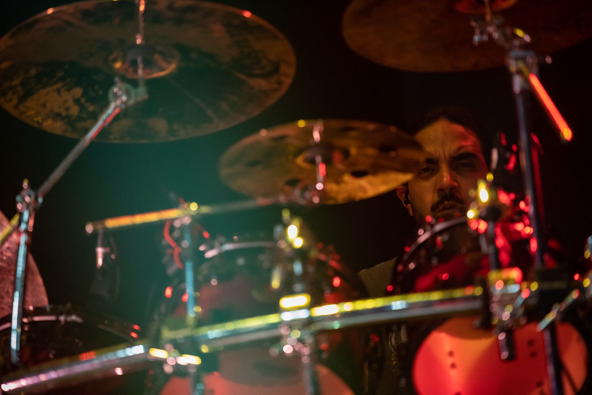 SOEN - Szwecja, rock progresywny, progmetal.  Stefan Stenberg – Bass
Cody Ford – Guitar
Lars Åhlund – Keys, guitar
Joel Ekelöf – Vocals
Martin Lopez – Drums, percussion
Knock Out Productions
Progresja Warszawa. fot. Andrzej Wasilkiewicz/Reporter