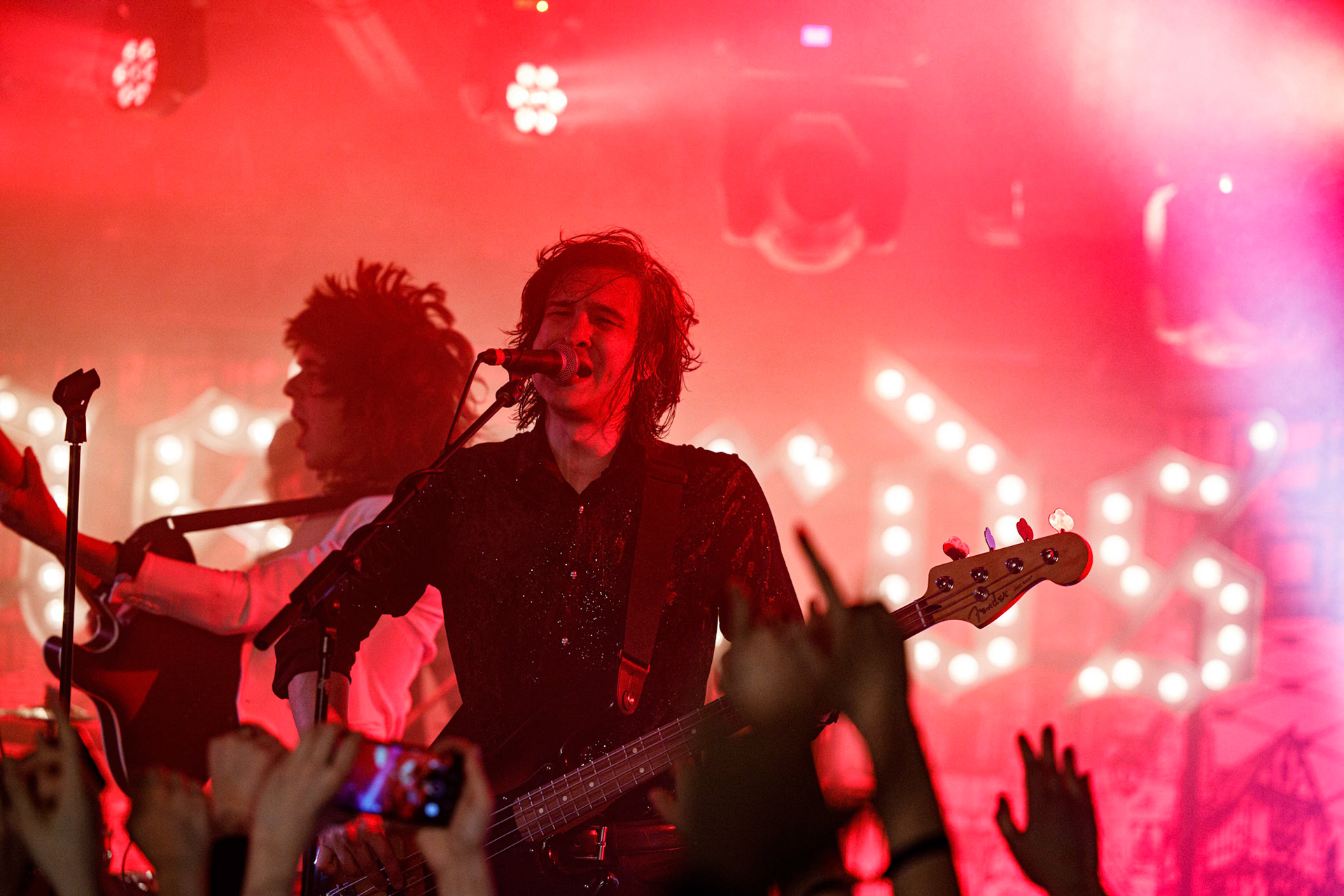 PALAYE ROYALE
The Bastards World Tour 2020: Europe.
Palaye Royal - Kanadyjski Fashion Art Rock Band,
nz. Remington Leith – Vocals,
nz. Sebastian Danzig – Guitar/Organ,
nz. Emerson Barrett - Drums,
Koncert w warszawskiej Proximie 10.03.2020
Sumerian Records, WiniaryBookings,
fot. Andrzej Wasilkiewicz/kaziq.com