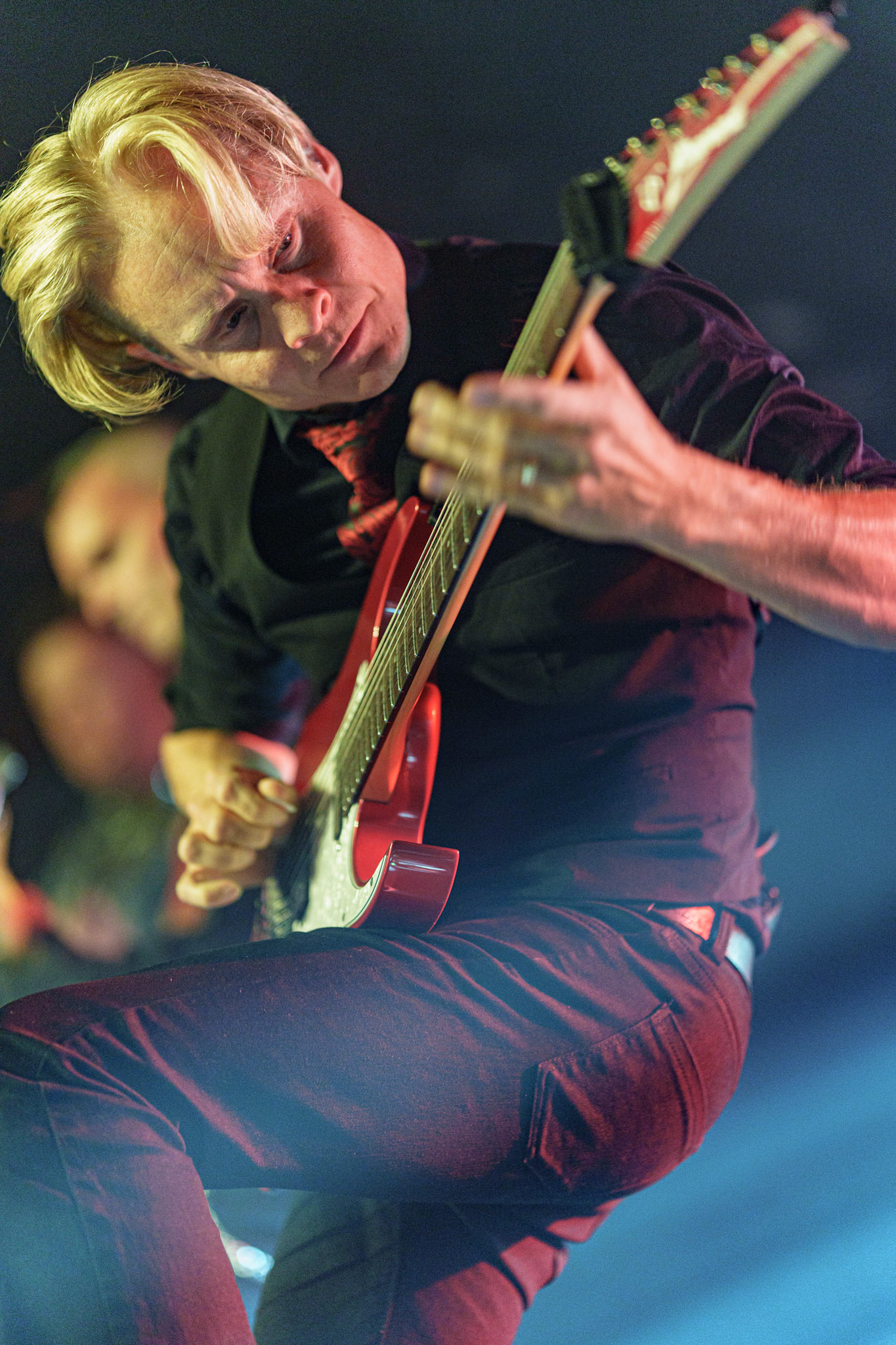 2023.09.04 Poets of the Fall - Warszawa, klub Proxima. To już 20 lat od kiedy rockowy zespół Poets of the Fall odnosi sukcesy na międzynarodowej scenie. Z tej okazji zespół wyrusza w trasę jubileuszową, która obejmie też Polskę. Grupa zagrała w warszawskiej Proximie 4 września 2023 roku. Produkcja Fource.pl  fot. Andrzej Wasilkiewicz/kaziq.com