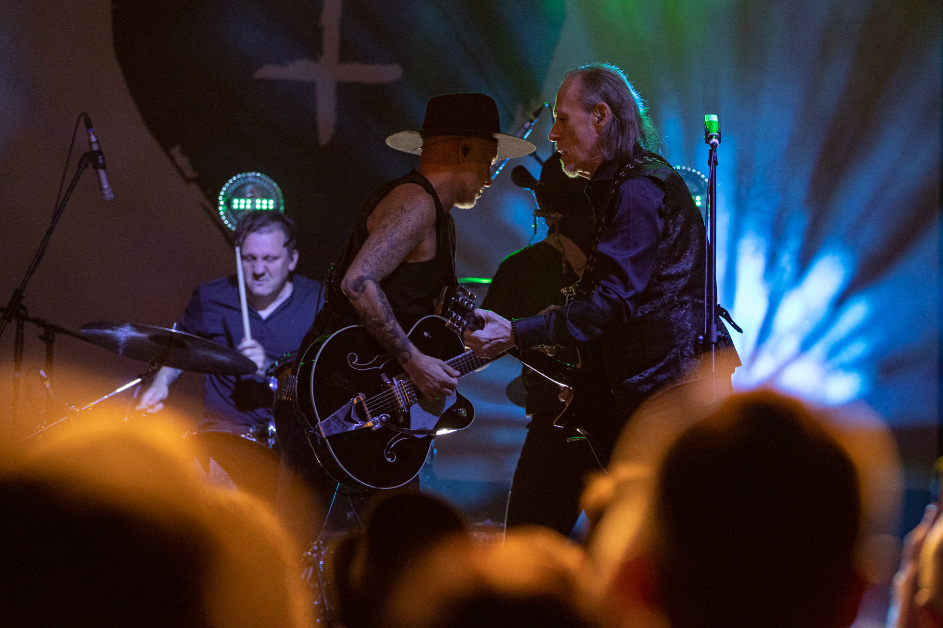 13.08.2021 koncert Me And That Man w Warszawie,Letnia scena Progresji, Gramy do Woli.n/z Adam Nergal Darski - gitara, wokal,n/z John Porter - gitara, wokal,Fot. Andrzej Wasilkiewicz/Reporter