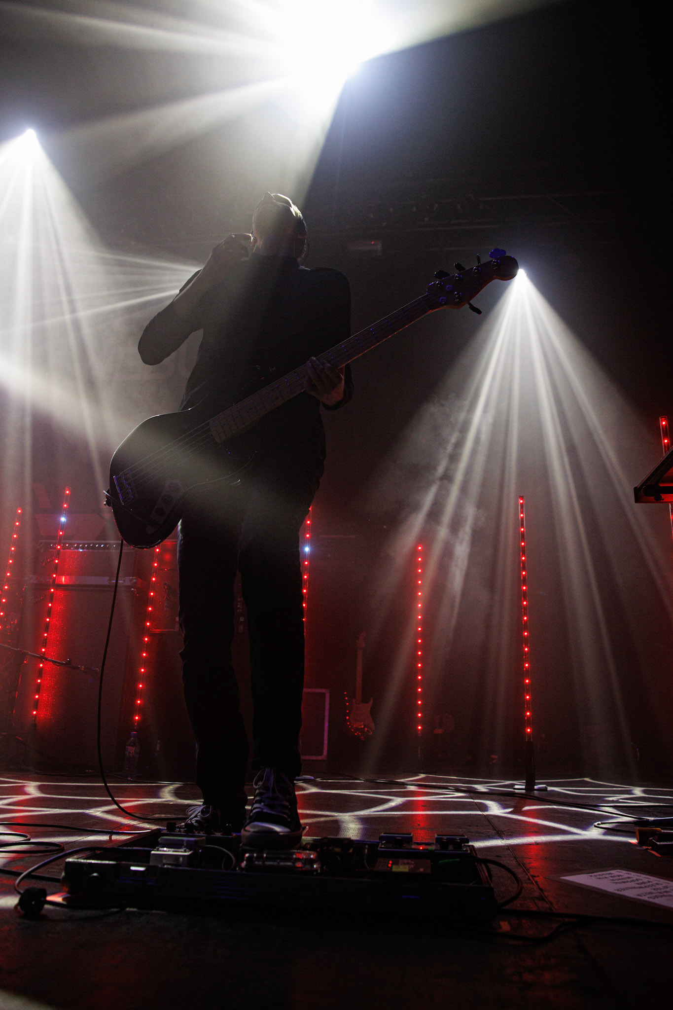 27.11.2021 TIDES FROM NEBULA koncert, Warszawa klub Progresja,Knock Out Productions, Mystic Production,Post-rock, muzyka alternatywna, progresywny rock.n/z Maciej Karbowski – gitara, instrumenty klawiszowen/z Przemek Weglowski – gitara basowan/z Tomasz Stolowski – perkusjaFot. Andrzej Wasilkiewicz/Reporter