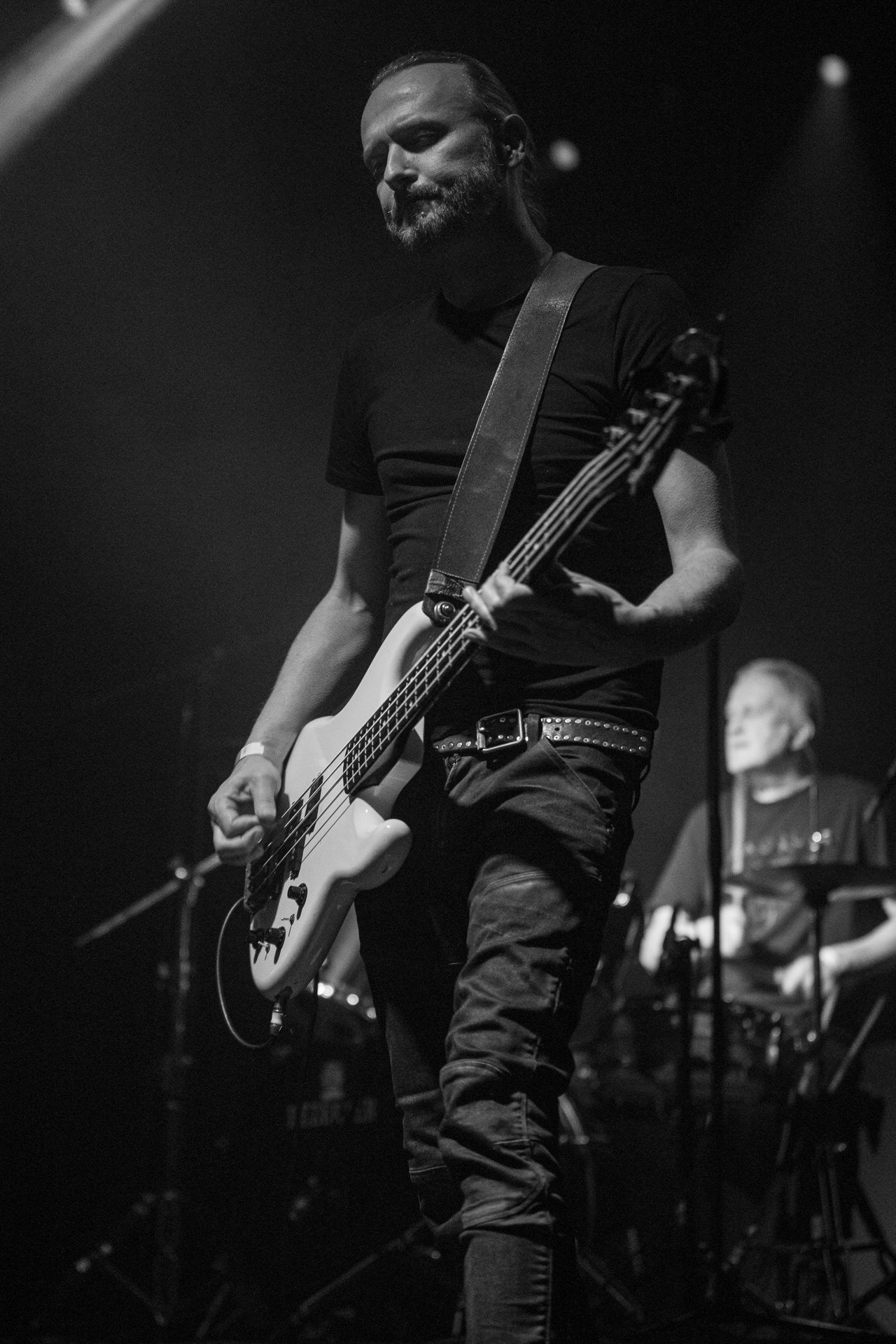 16.11.2021 Dezerter - 40 lecie,koncert Warszawa Palladium. N/z Robert Robal Matera gitara, N/z Krzysiek Grabowski perkusja,N/zJacek Chrzanowski bass, Dezerter, SS20, Punk, Punkrock, hardcore, rock.fot. Andrzej Wasilkiewicz/REPORTER