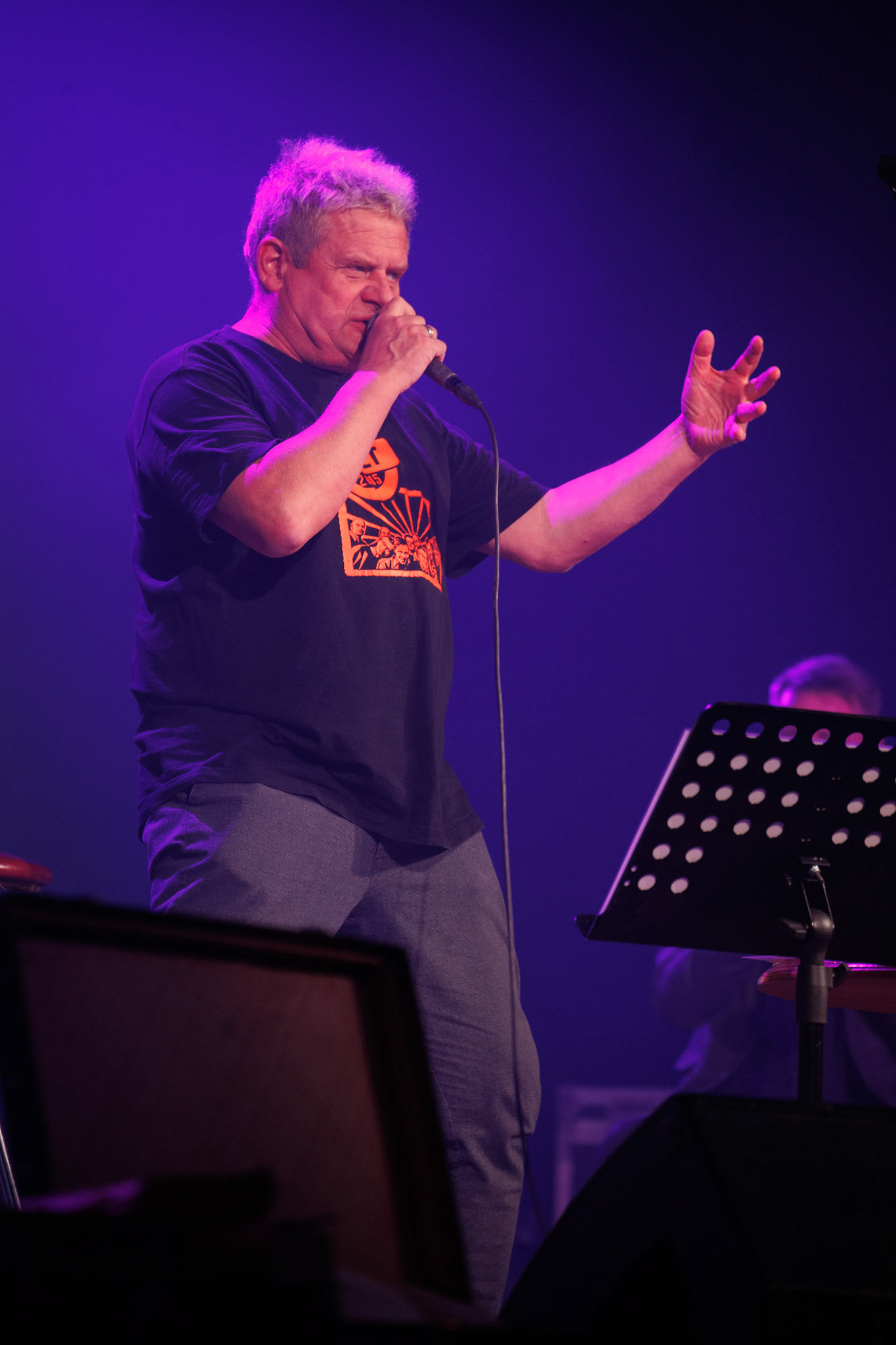 18.03.2022 KULT Akustik - koncert Warszawa klub Stodola,  n/z Kazimierz Staszewski wokal, Rock, rock progresywny, rock alternatywny, punk, nowa fala, polski rock.fot. Andrzej kaziq Wasilkiewicz/Reporter