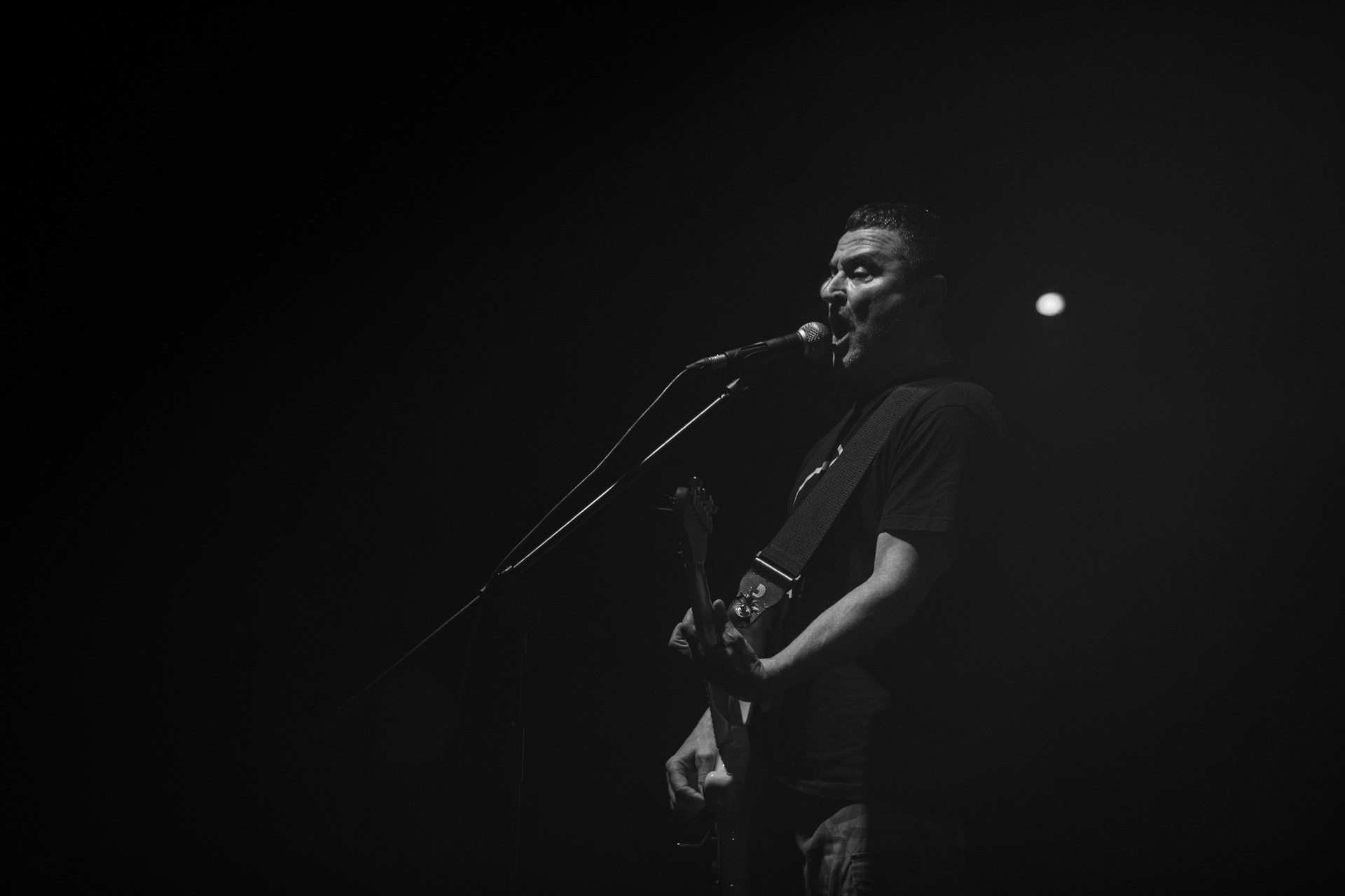 16.11.2021 Dezerter - 40 lecie,koncert Warszawa Palladium. N/z Robert Robal Matera gitara, N/z Krzysiek Grabowski perkusja,N/zJacek Chrzanowski bass, Dezerter, SS20, Punk, Punkrock, hardcore, rock.fot. Andrzej Wasilkiewicz/REPORTER