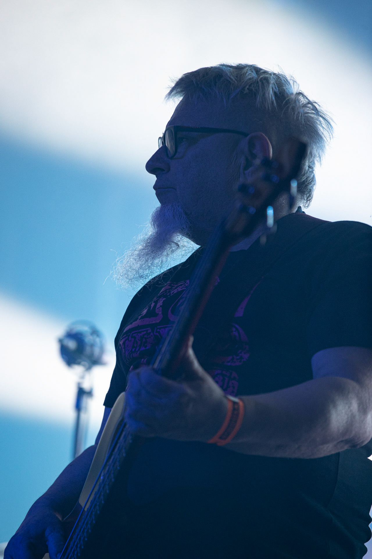 KULT - koncert Pomaranczowa Trasa 2021 - Warszawa Stodoła. 29 pazdziernika 2021. Ireneusz Werenski bas, Rock, rock progresywny, rock alternatywny, punk, nowa fala, polski rock.fot. Andrzej kaziq Wasilkiewicz/Reporter