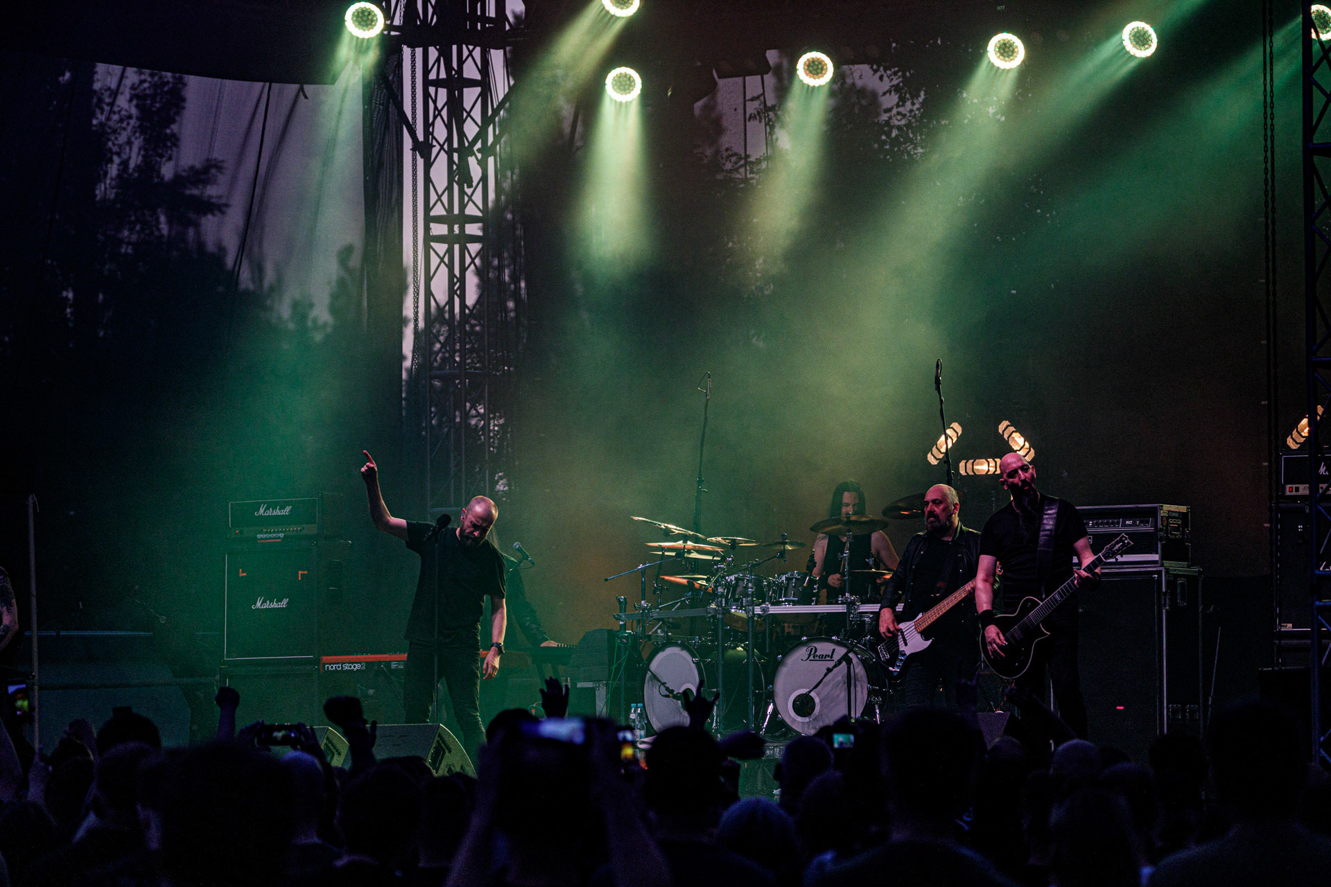 22.07.2022 Paradise Lost - warszawski koncert na letniej scenie klubu Progresja.Knock Out Production, Nuclear Blast, n/z Nick Holmes – wokal,n/z Gregor Mackintosh – gitara prowadząca,n/z Aaron Aedy – gitara rytmiczna,n/z Steve Edmondson – gitara basowa,n/z Waltteri Vayrynen – perkusja,Produkcja Knock Out Productions,Fot. Andrzej Wasilkiewicz/Reporter