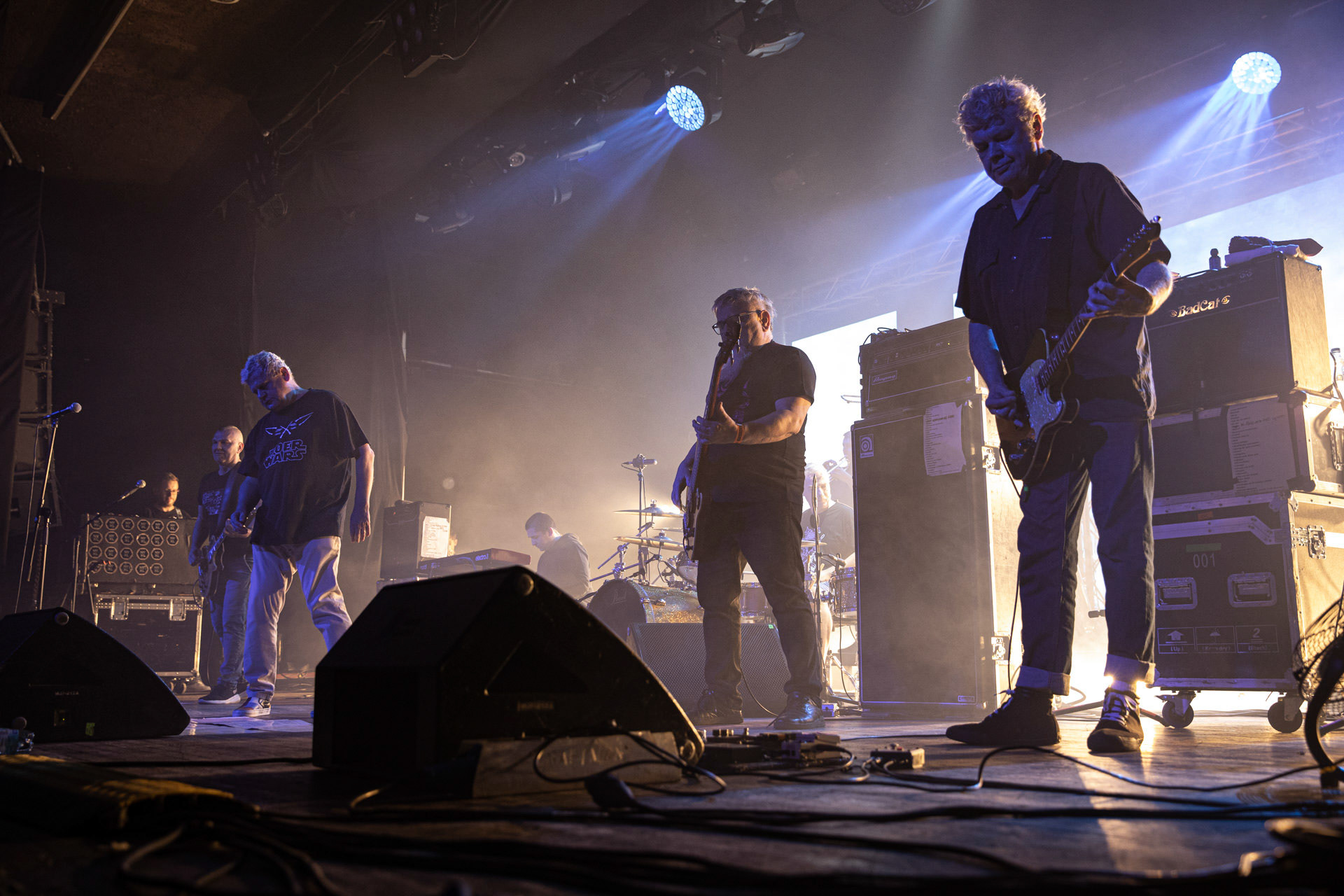 KULT - koncert Pomaranczowa Trasa 2021 - Warszawa Stodoła. 29 pazdziernika 2021. Kazik Staszewski wokal,Wojciech Jablonski gitara,Piotr Morawiec gitara,Ireneusz Werenski bas,Tomasz Goehs perkusja,Konrad Wantrych klawisze,Janusz Zdunek trabka,Mariusz Godzina saksofony,Jarosław Wazny puzon,Jan ”Janusz” Staszewski wokal,Rock, rock progresywny, rock alternatywny, punk, nowa fala, polski rock.fot. Andrzej kaziq Wasilkiewicz/Reporter