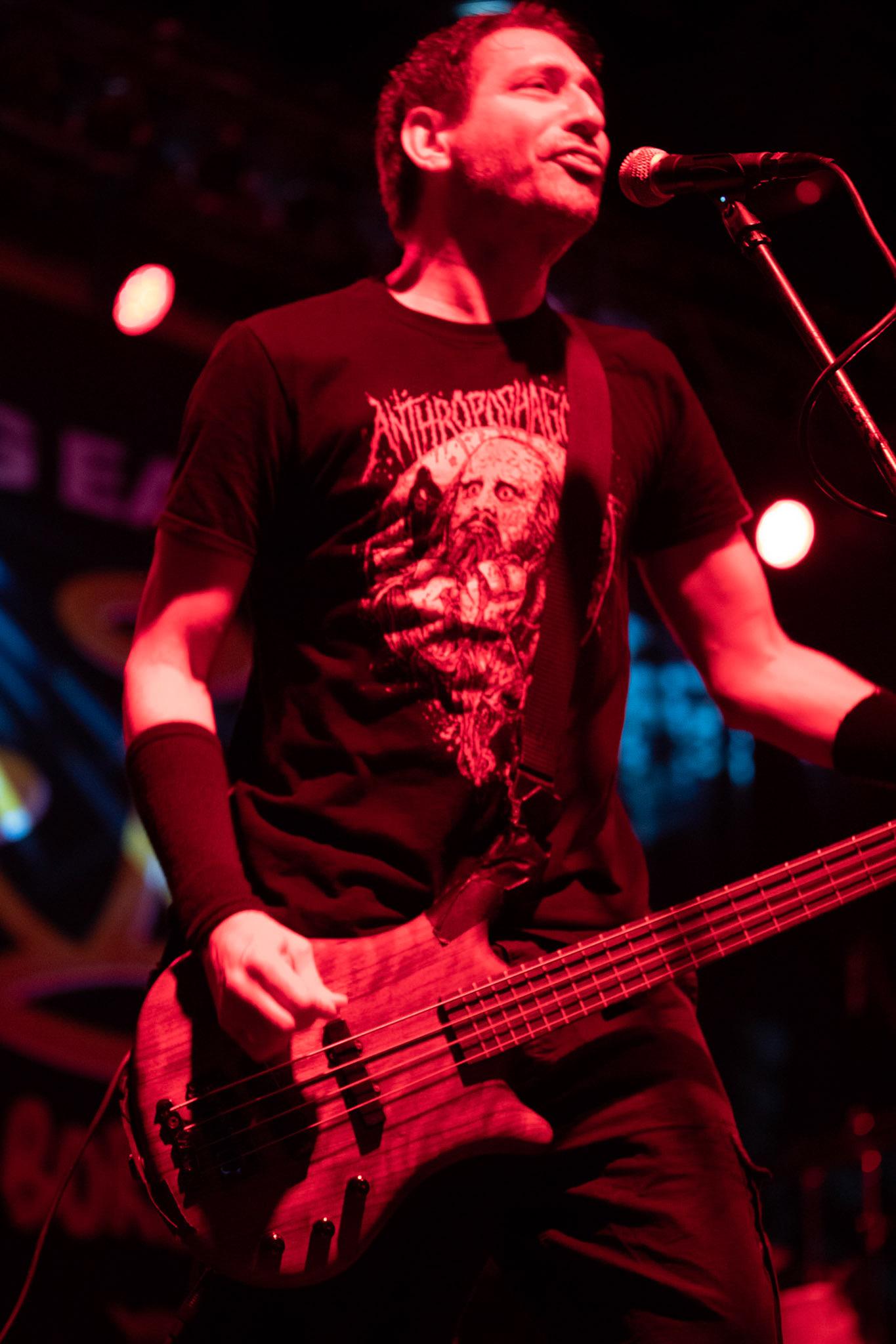 Dog Eat Dog - USA - hardcore, punkrock, rap, metal, hip hop,reggae, soul, funk,
Dave Neabore (bass), 
John Connor (vocals), 
Brandon Finley (drums) 
Roger Hämmerli (guitar)
Bozez (sax & beer)
koncert w Warszawskiej Progresji w ramach trasy 25 lat All Boro Kings zespołu Dog Eat Dog.
fot. Andrzej Wasilkiewicz/Reporter