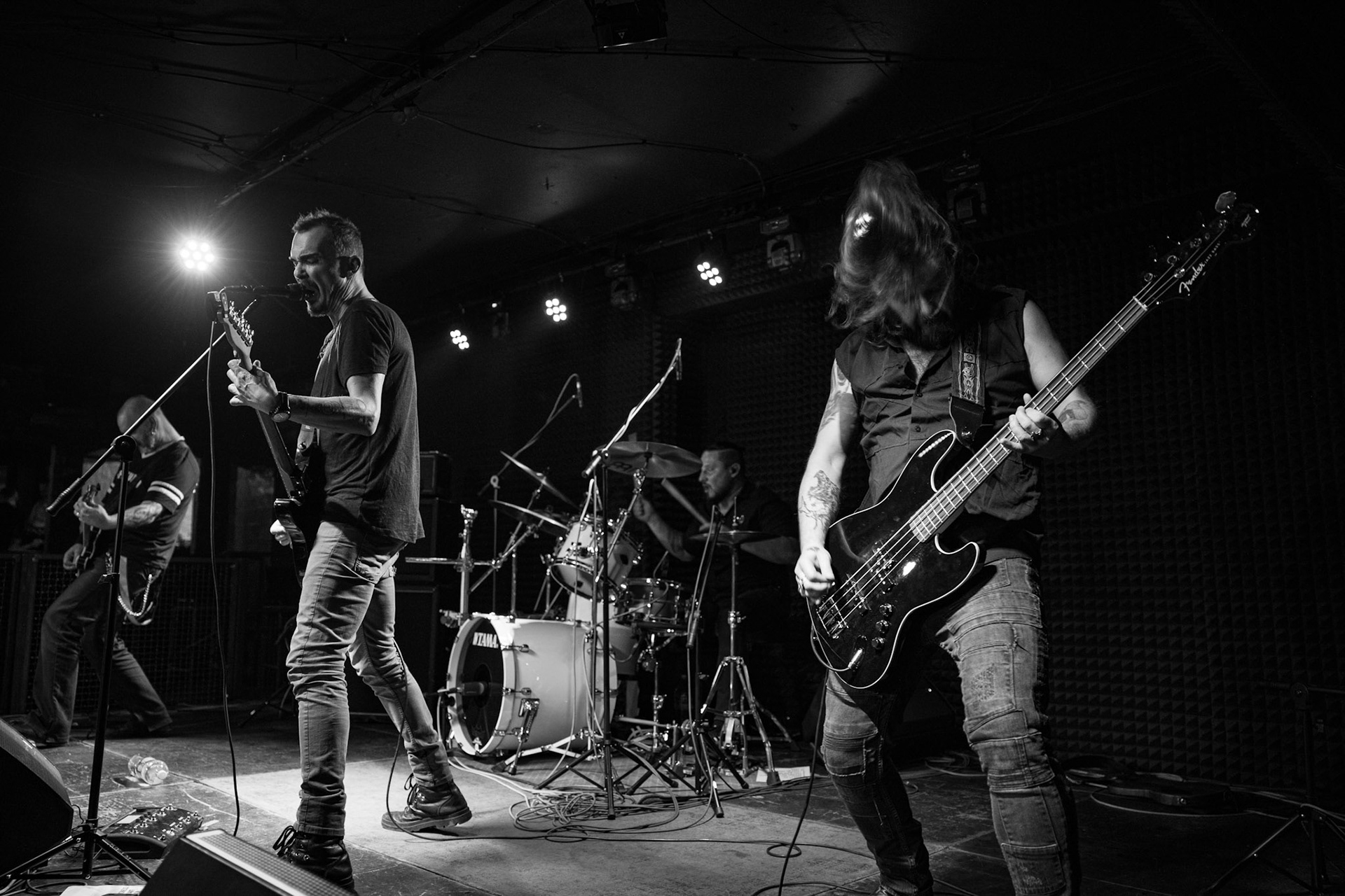 15.02.2020 DANTE - Metalowe Zwierzaki vol.13 - koncert Remont, 
Łukasz „Lucas” Myszkowski (Antigama) - gitara, wokal.
Dariusz „Daray” Brzozowski (Dimmu Borgir, ex Vader) - perkusja.
Tomasz „Yony’ego” Jońca (ex-Obscure Sphinx) - gitara.
Majk Hercberg (Plan, Hedfirst)- bass.
dark hardcore opera, fot. Andrzej Wasilkiewicz/REPORTER