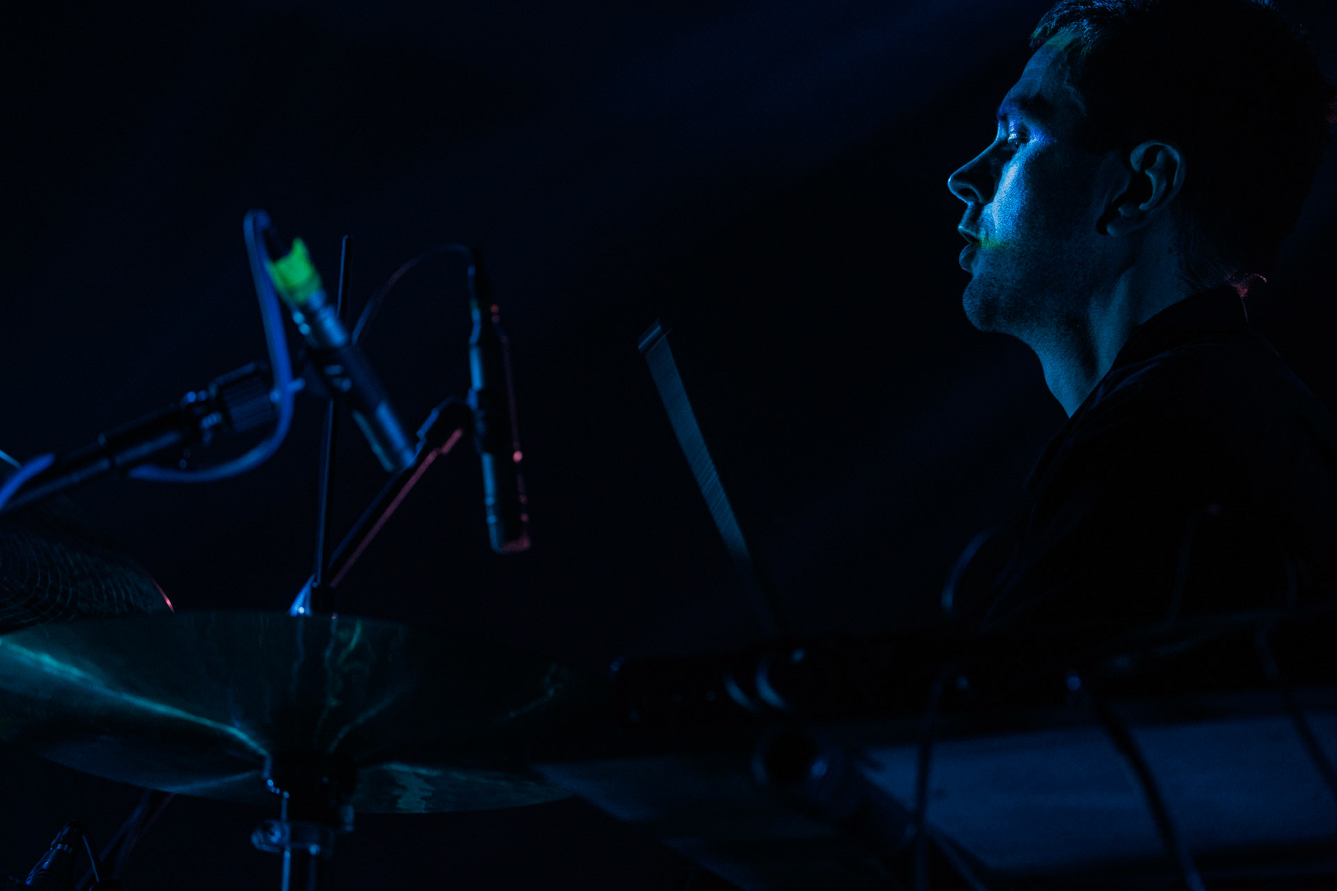 26.04.2022 Portico Quartet Jazz, ambient, electronic, hang. Warszawska Progresja.Portico Quartet to instrumentalny zespol z Londynu w Wielkiej Brytanii. n/z Duncan Bellamy - drums and electronics,n/z Milo Fitzpatrick - electric and double-bass,n/z Jack Wyllie - saxophones and keyboards,n/z Keir Vine -keyboards,Produkcja Winiary Bookings fot. Andrzej Wasilkiewicz/Reporter