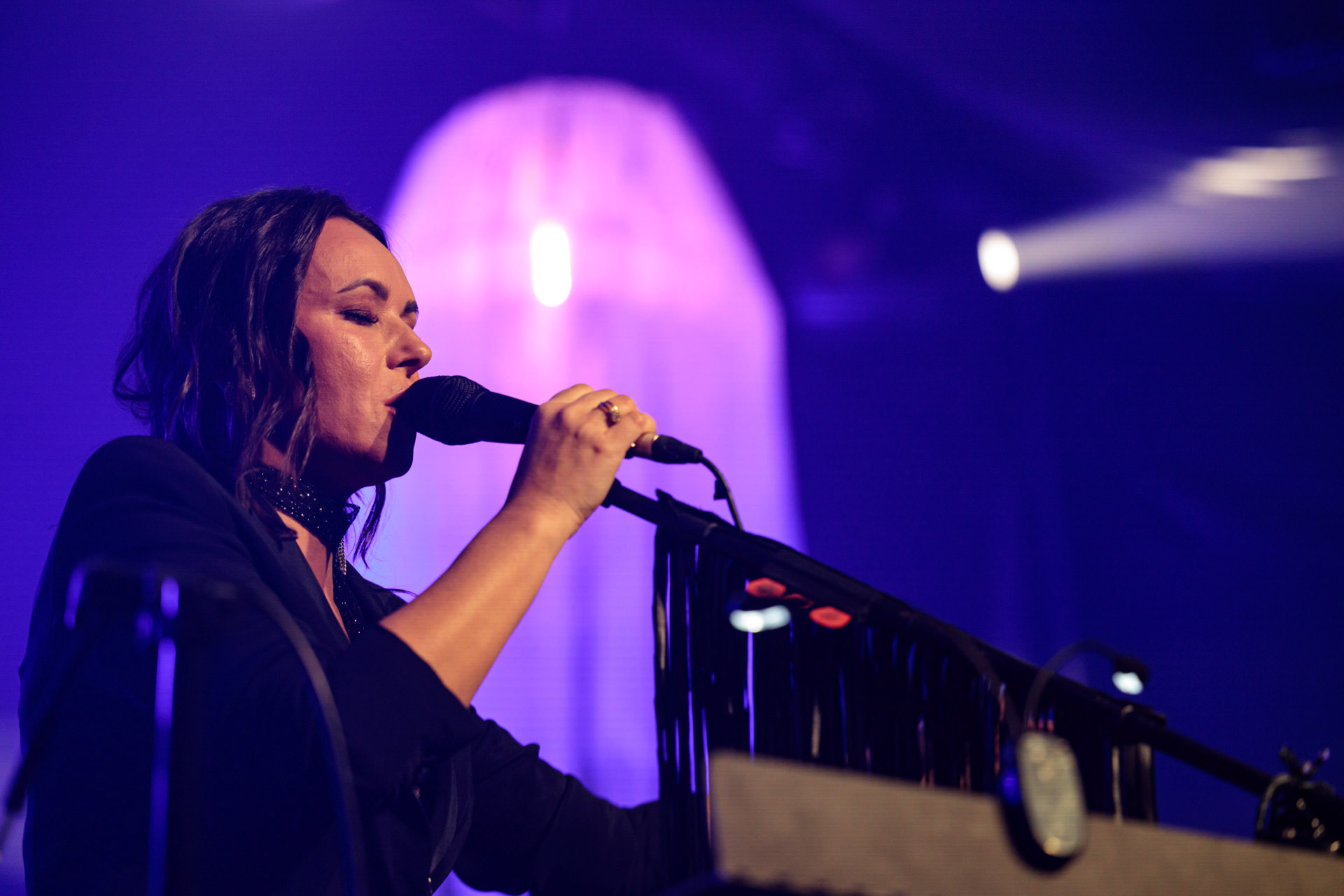 5.12.2021 Kasia Kowalska akustycznie w Klubie Stodola.n/z Kasia Kowalska - wokal,n/z Jerzy Runowski - gitara,n/z Pawel Grudniak - bass,n/z Marcin Karel - gitara,n/z Barek Pawlus - perkusja,Rock, rock progresywny, rock alternatywny, polski rock, pop-rock.fot. Andrzej Wasilkiewicz/Reporter