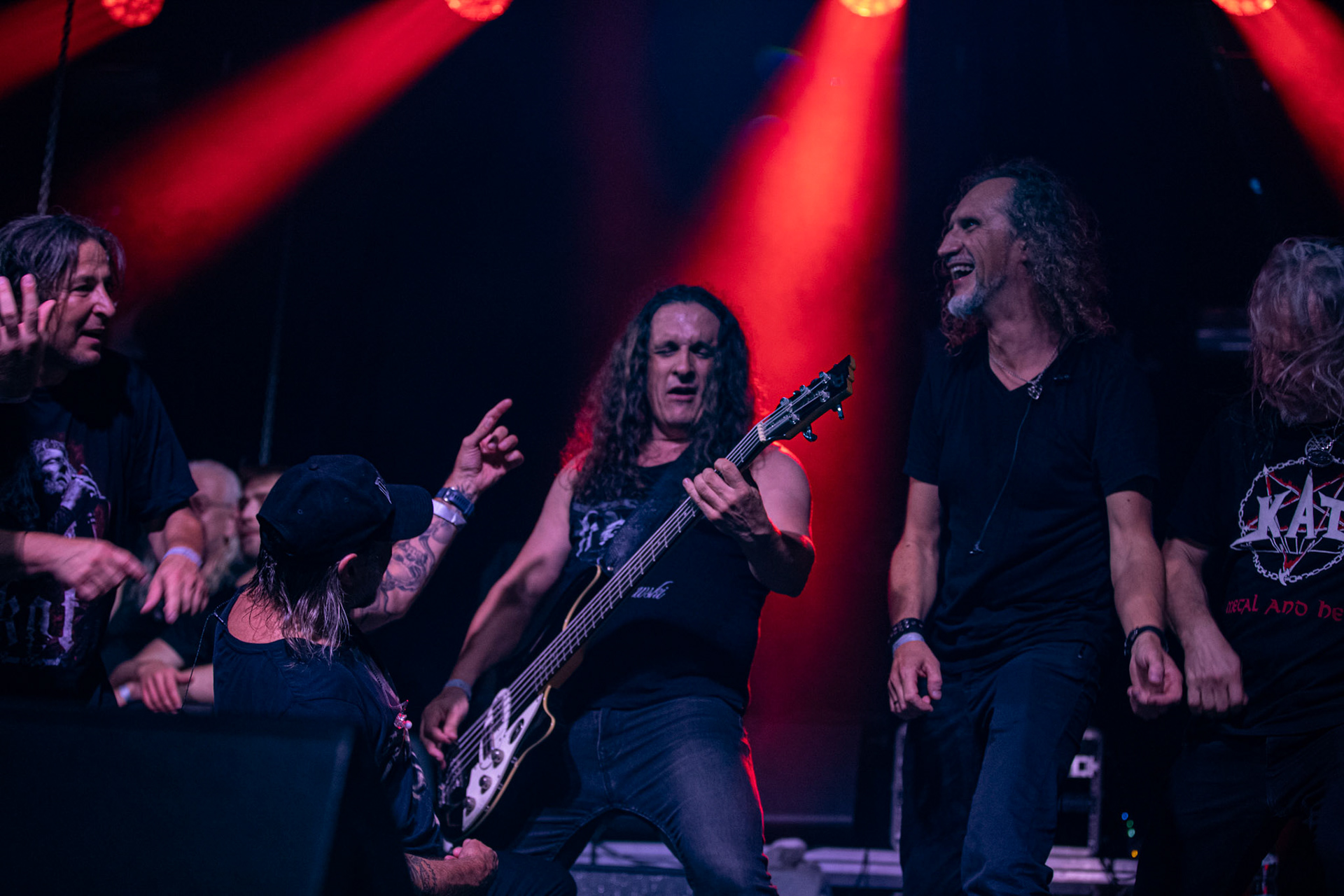 12.09.2021 - KAT i Roman Kostrzewski - koncert "Do zobaczenia w piekle" Wroclaw, Centrum Koncertowe A2.  Roman Kostrzewski – wokalJacek Nowak – perkusjaKrzysztof Pistelok – gitaraJacek Hiro – gitaraMichal Laksa – basGościnnie: Adam „Nergal” Darski (Behemoth)Piotr „Peter” Wiwczarek (Vader),Tomasz „Titus” Pukacki (Acid Drinkers)Adrian „Fred” Frelich (Dragon)Krzysztof „Fazi” Oset (ex-Kat)Piotr „Mancover” Mańkowski (Wolf Spider)Wacław „Vogg” Kiełtyka (Decapitated)Marek „Spider” Pająk (Vader)Jarek „Gronos” Gronowski (Dragon, ex-Kat)Paweł „Baitel” Pasek (Decapitated) Piotr Radecki (ex-Kat &amp; Roman Kostrzewski)fot. Andrzej kaziq Wasilkiewicz