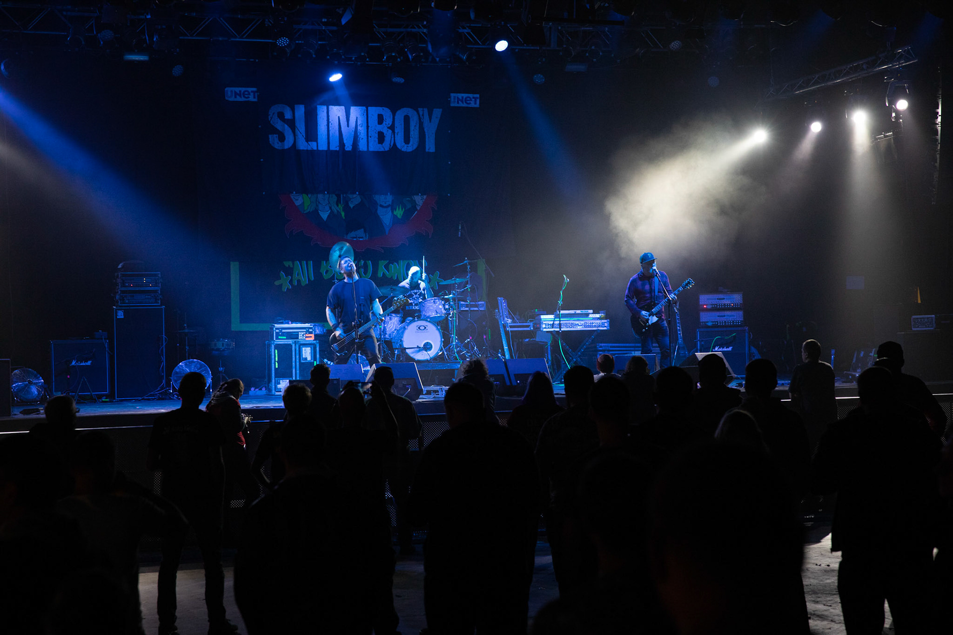 Slimboy - Szwajcaria - Alternative Rock, Punk, Rock,
Joel - Bass, Vocals
Silvio - Drums
Tristan - Guitar
koncert w Warszawskiej Progresji w ramach trasy 25 lat All Boro Kings zespołu Dog Eat Dog.
fot. Andrzej Wasilkiewicz/Reporter