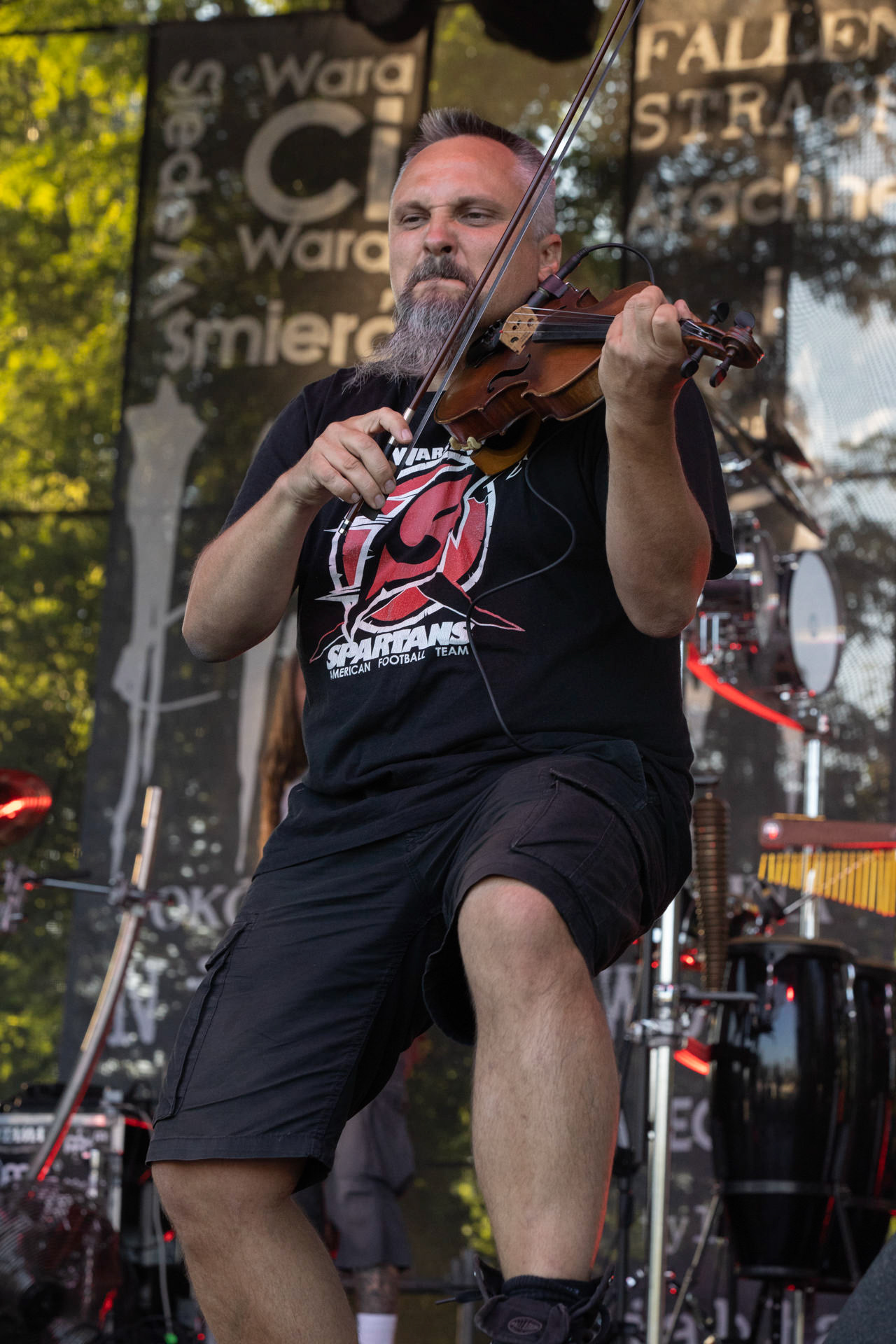 Hunter - postpandemoniczny koncert z okazji XXXV-lecia.Progresja - Gramy do Woli, Warszawa.Michał „Jelonek” Jelonek – skrzypce, fot. Andrzej Wasilkiewicz/Reporter