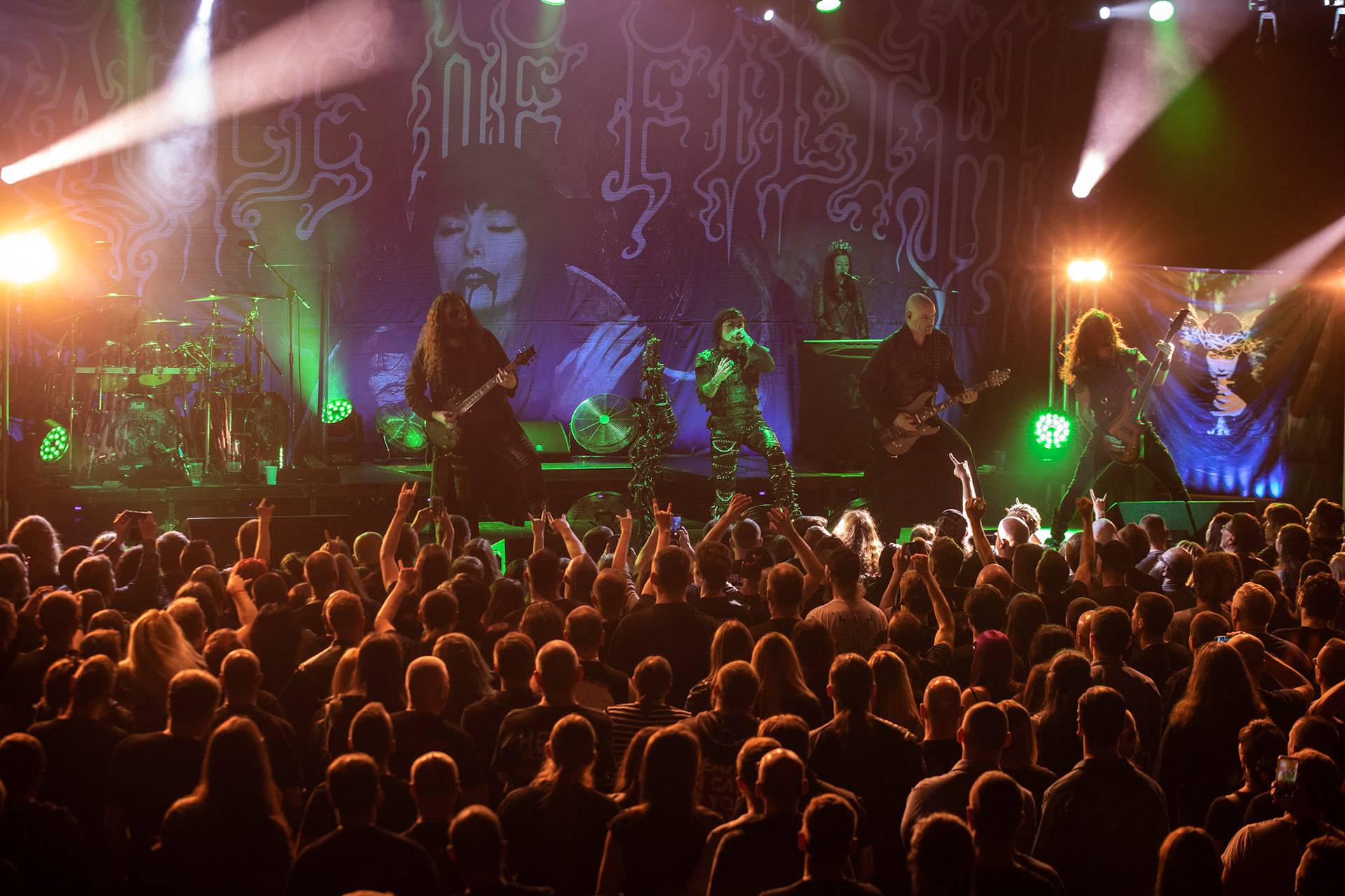 CRADLE OF FILTH - UK. black metal, metal symfoniczny, metal gotycki,
Dani Filth - Vocals,
Martin Skaroupka - Drums, Keyboards and Orchestrations,
Daniel Firth - Bass,
Richard Shaw - Guitar,  
Ashok - Guitar,  
Lindsay Schoolcraft - Narrative vocals,
Nuclear Blast Records
Knockoutprod
fot. Andrzej kaziq Wasilkiewicz/Reporter