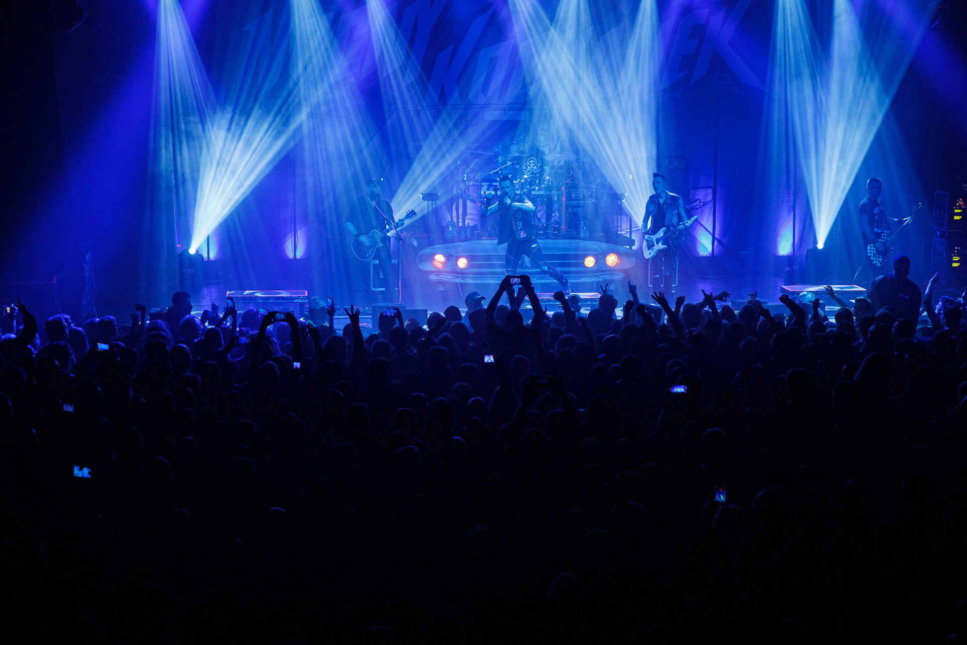 18.12.2021 Nocny Kochanek - Antysylwester Antyradia,18 lat klubu Progresja,Nocny Kochanek - koncert Warszawa,Progresja, Zdrajcy Metalu, klasyczny heavy metal, Alter Ego, Night Mistress.n/z Krzysiek Sokolowski – wokal,n/z Arkadiusz Majstrak – gitara,n/z Artur Pochwala – bas,n/z Robert Kazon Kazanowski – gitara,n/z Artur Zurek – perkusja,Fot. Andrzej Wasilkiewicz/Reporter