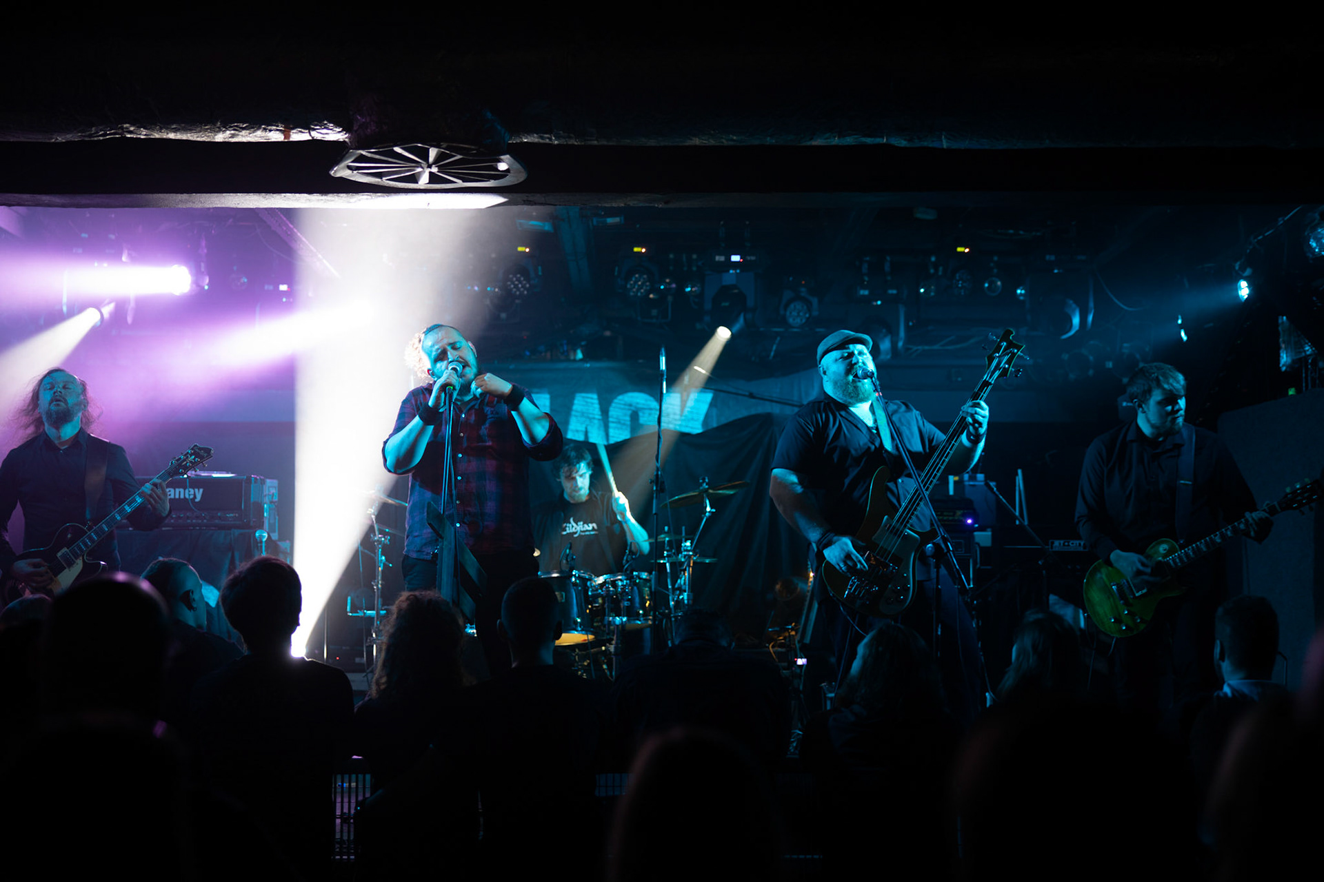 Fiasko - rock, metal, 
Kozina - Gitara
Paftel - Gitara
Mielnik - Wokal
Nawrot - Bas
Kalbarczyk - Perkusja
Agencja Winiarybookings, fot. Andrzej Wasilkiewicz/Reporter