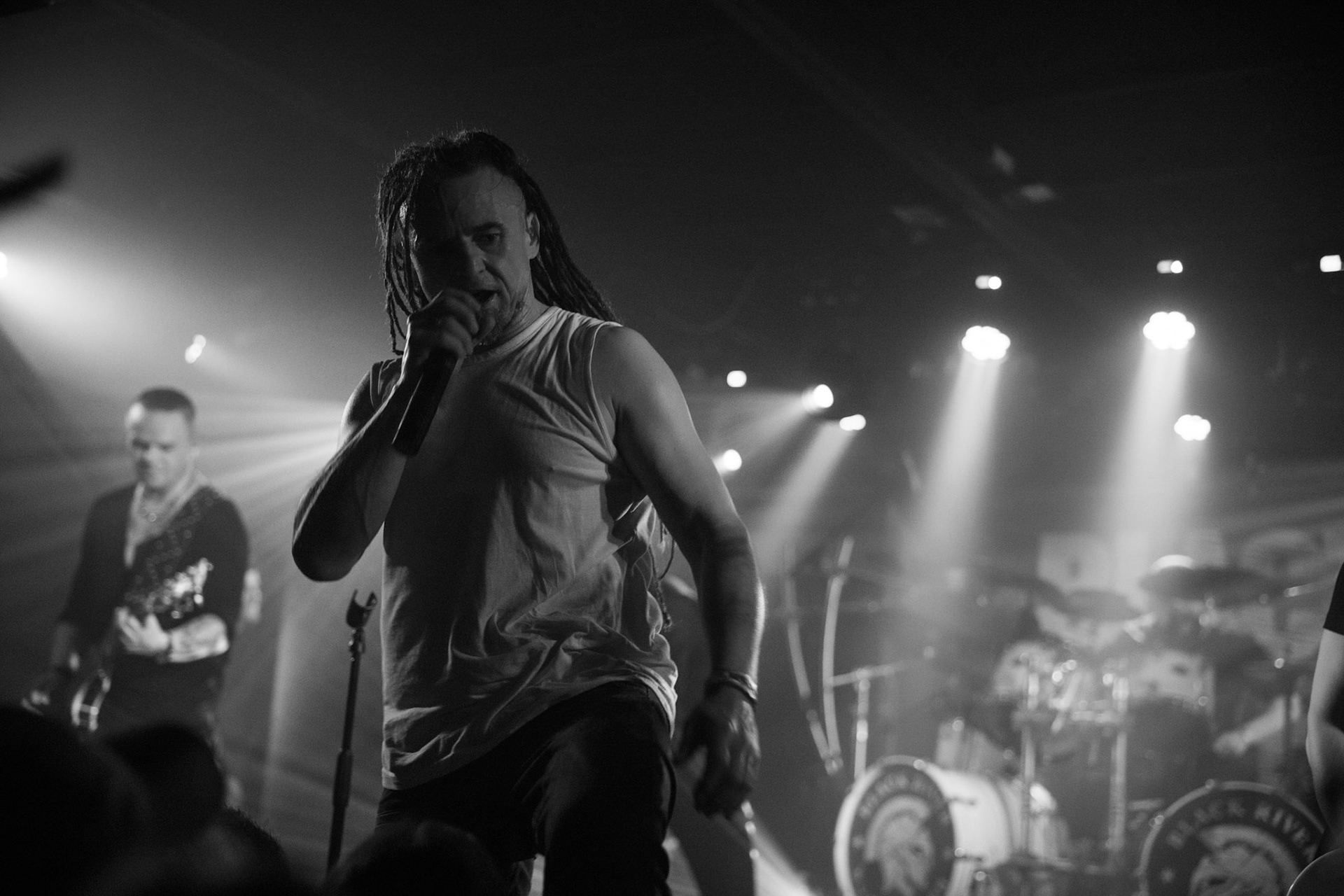 BLACK RIVER – rock, metal, punk, super grupa muzyków BEHEMOTH, DIMMU BORGIR, ROOTWATER, GEISHA GONER, HUNTER, VESANIA, NEOLITHIC.

Maciej Taff – wokal
Piotr „Kay” Wtulich – gitara
Artur „Art” Kempa – gitara
Tomasz „Orion” Wróblewski – bass
Dariusz „Daray” Brzozowski – perkusja
agencja Winiarybookings 
 fot. Andrzej Wasilkiewicz/Reporter