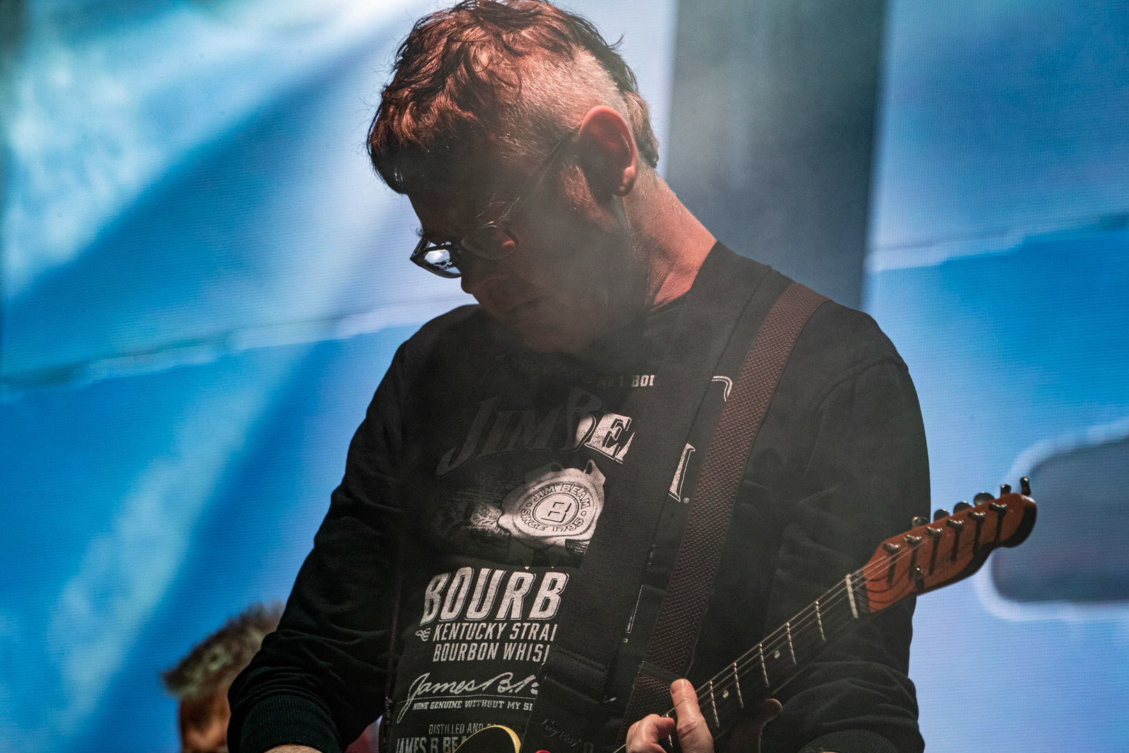 KULT - koncert w ramach Pomaranczowej Trasy 2020 - MUZYCZNA SYRENKA. 9 pazdziernika 2020, Warszawa, Stadion Syrenki. n/z. Piotr Morawiec gitara, Rock, rock progresywny, rock alternatywny, punk, nowa fala.fot. Andrzej kaziq Wasilkiewicz/Reporter