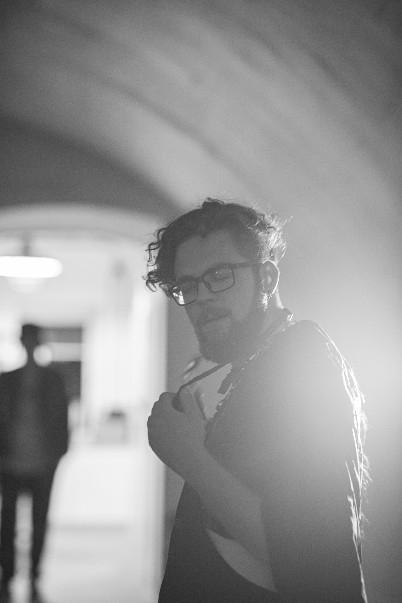 The Novorodkens, koncert w Warszawie, Dj Szneptuch – szczebiot czołowy, bas, chórki, sample, batuta i szpicrutaMagister Hitler – bas, wokaliza, chórki, gitara rytmiczna, najebkaDoktor PajHIVo – bębny, bongosy, gitara solowa, umiejętności wokalne, chórkiProfesor Gówniarz – lewizna wokalna, zwięzła i chóralna, wyprowadzanie ciosówProdziekan Pinglarz – uprawomocniony głos ścisły tudzież kantor, cytaty z brewiarzaInżynier Królewicz – gitara rytmiczna, solowa, przypowieści, świergoty i treleDocent Niedziwara – melodyka, chórki, kwilenia i jęki, odczynianie uroków, gusłaMrówka - perkusja,Hacrmistrz Gruczoł – walka z upośledzeniem, choreografia i obsługa gastronomiczna