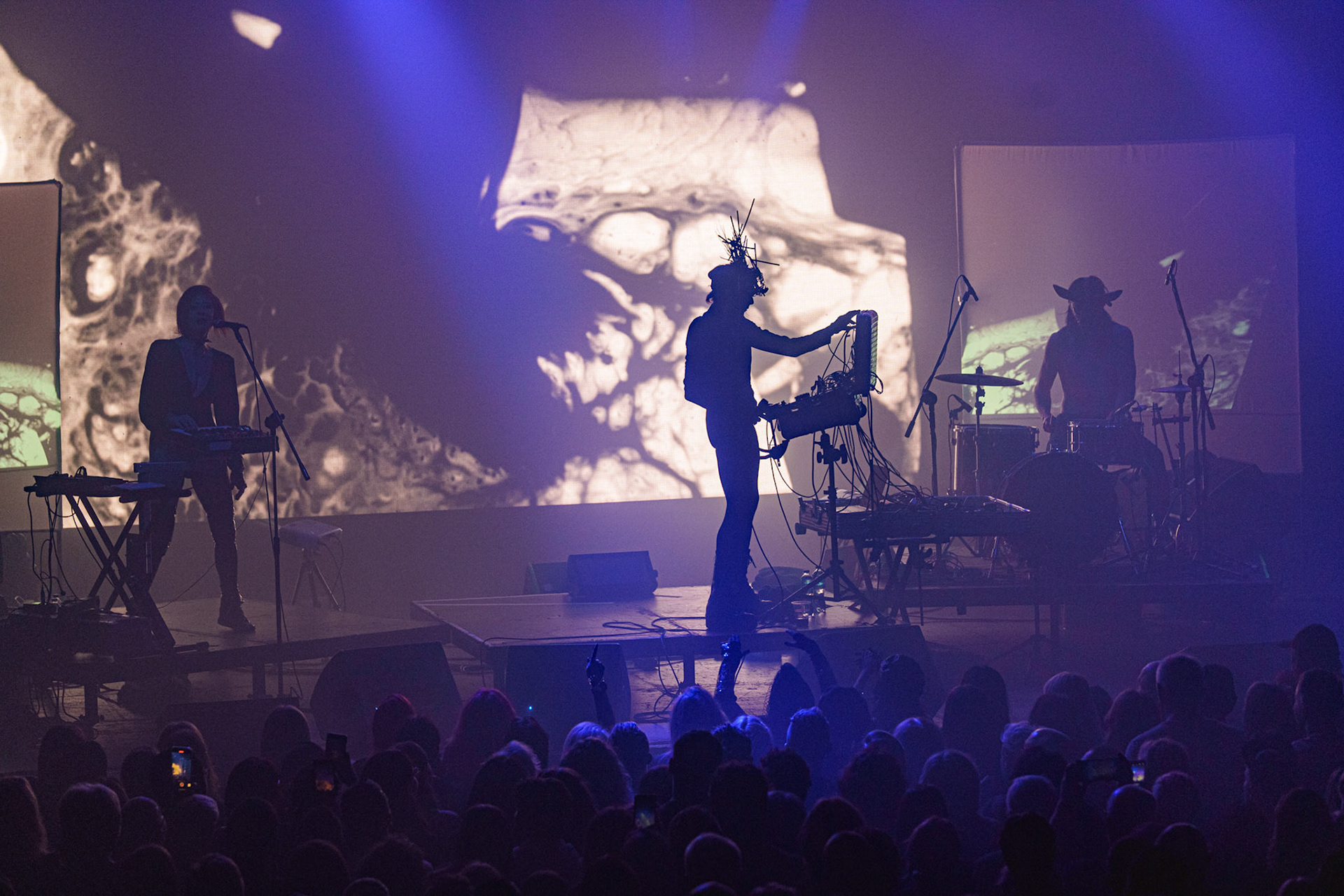 22.10.2021 Chris Corner - jako IAMX, klub Progresja, Warszawa. fot. Andrzej Wasilkiewicz/Reporter
