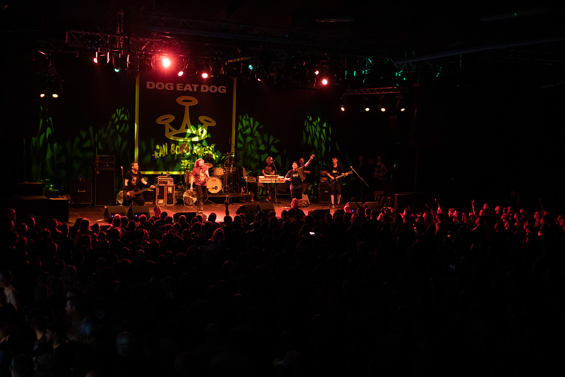 Dog Eat Dog - USA - hardcore, punkrock, rap, metal, hip hop,reggae, soul, funk,
Dave Neabore (bass), 
John Connor (vocals), 
Brandon Finley (drums) 
Roger Hämmerli (guitar)
Bozez (sax & beer)
koncert w Warszawskiej Progresji w ramach trasy 25 lat All Boro Kings zespołu Dog Eat Dog.
fot. Andrzej Wasilkiewicz/Reporter