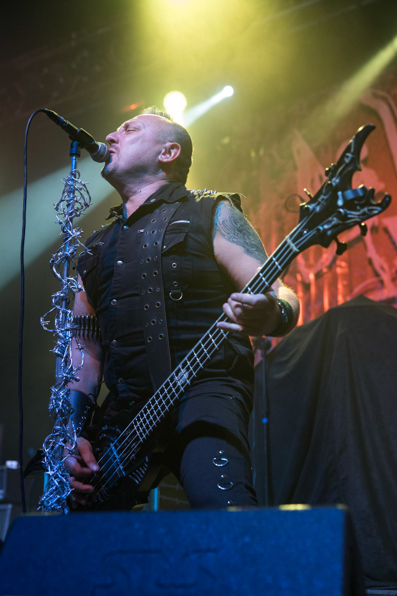 Legendy Metalu QUO VADIS - Thrash Metal - koncert Legendy Metalu w warszawskiej Progresji,
Tomasz "Skaya" Skuza - bass/vocal
Ian "Źdźbło" Bemolator- guitar
Mateusz "Matek" Lazar - guitar
Szymon "Sajmon" Synówka - drums
fot. Andrzej kaziq Wasilkiewicz