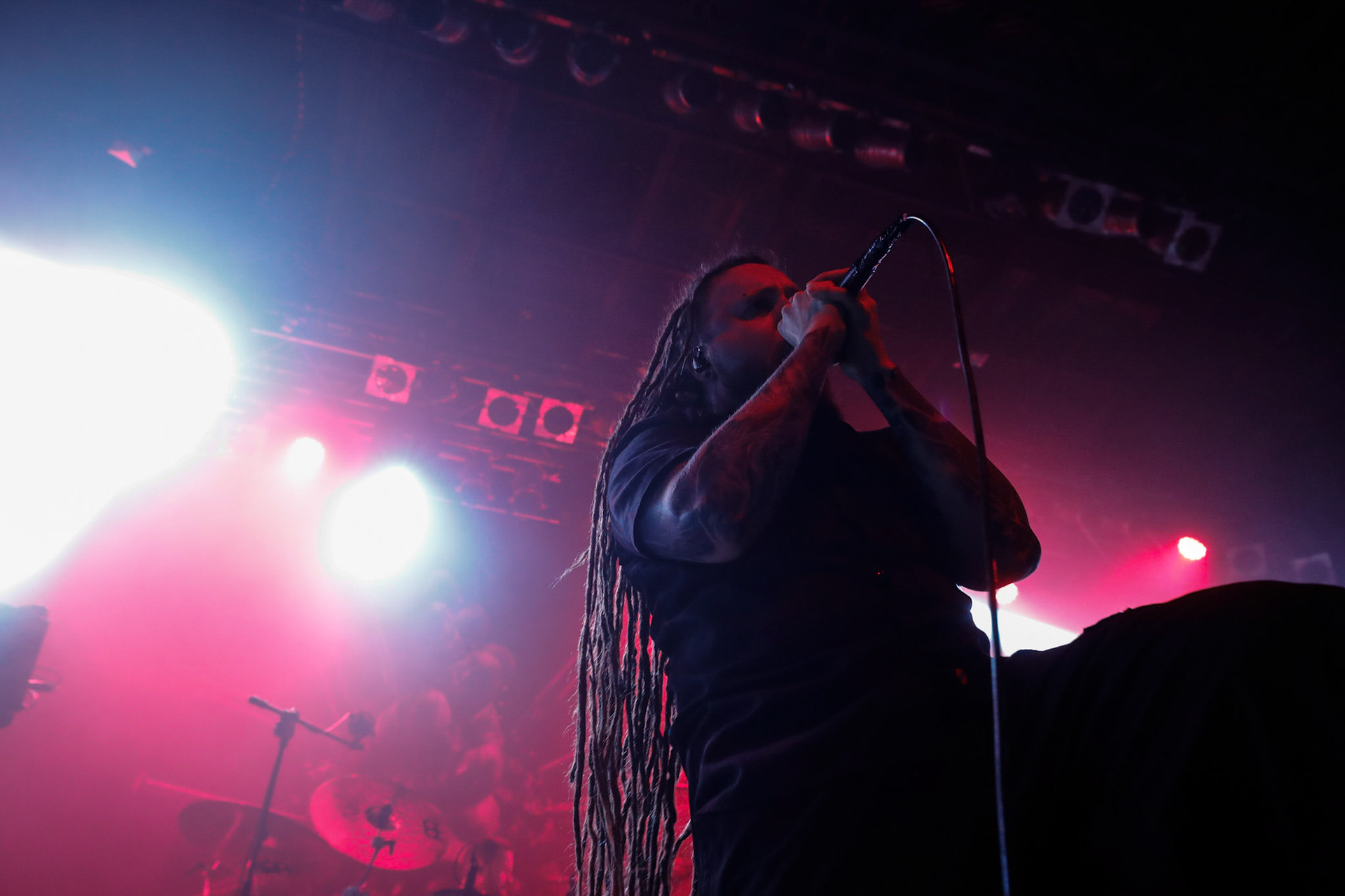 30.11.2018 Knock Out Tour 2018 - Warszawa Progresja - DECAPITATED - techniczny death metal, groove metal,

Wacław „Vogg” Kiełtyka gitara,
Rafał "Rasta" Piotrowski wokal, 
Michał "Młody" Łysejko perkusja,
Hubert Więcek gitara basowa, fot. Andrzej Wasilkiewicz/Reporter