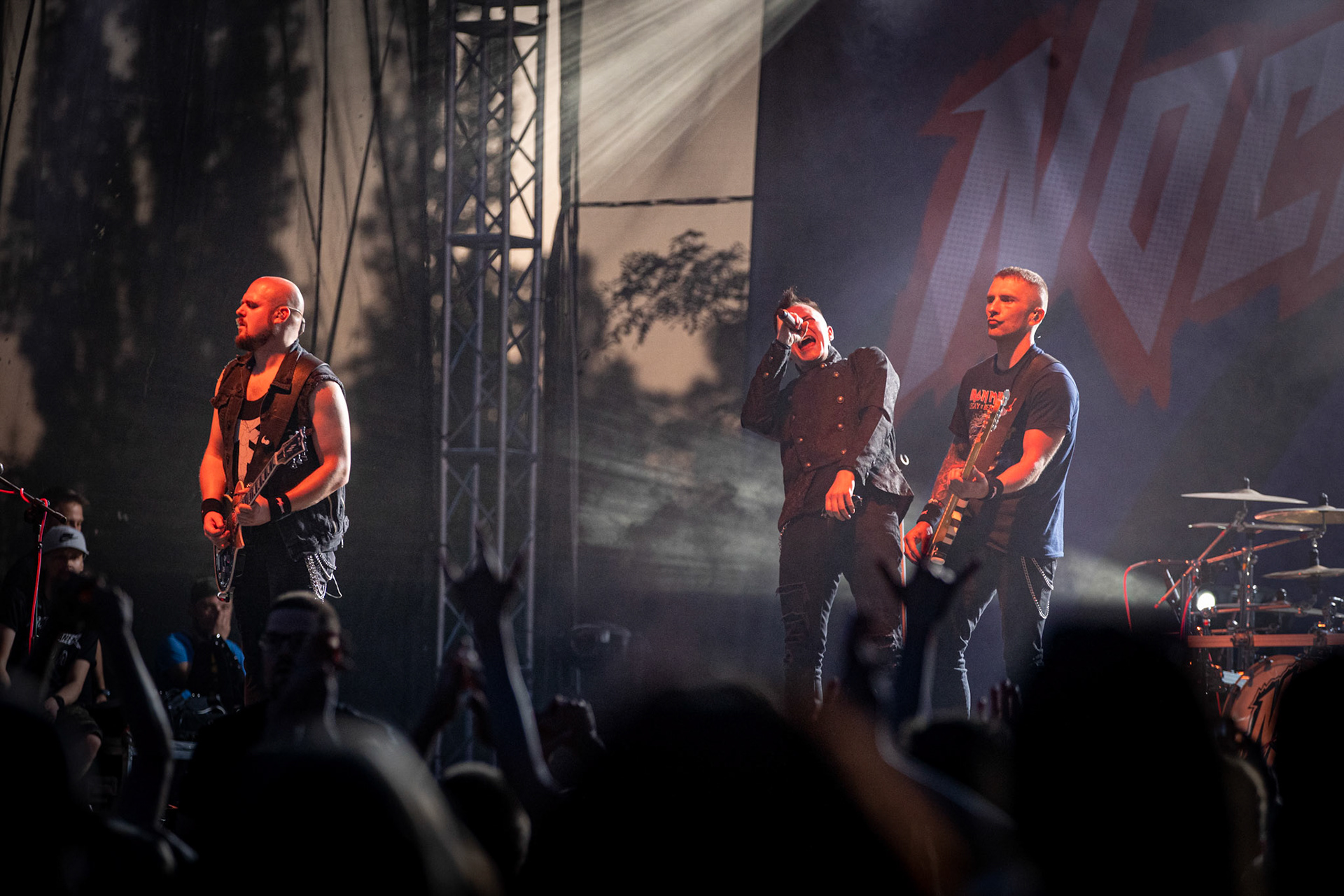 Nocny KochanekNocny Kochanek - koncert Warszawa Progresja,Gramy Do Woli, Zdrajcy Metalu, klasyczny heavy metal, alter ego Night Mistress.n/z Krzysiek Sokolowski – wokal,n/z Artur Pochwala – bas,n/z Robert Kazon Kazanowski – gitara,Fot. Andrzej Wasilkiewicz/Reporter