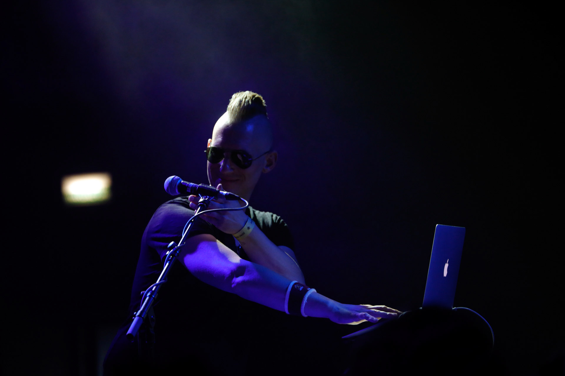 9.08.2022 TENSION CONTROL (Niemcy) - Oldschool EBM - Warszawski koncert w Progresji.  WiniaryBookings,fot. Andrzej Wasilkiewicz/kaziq.com