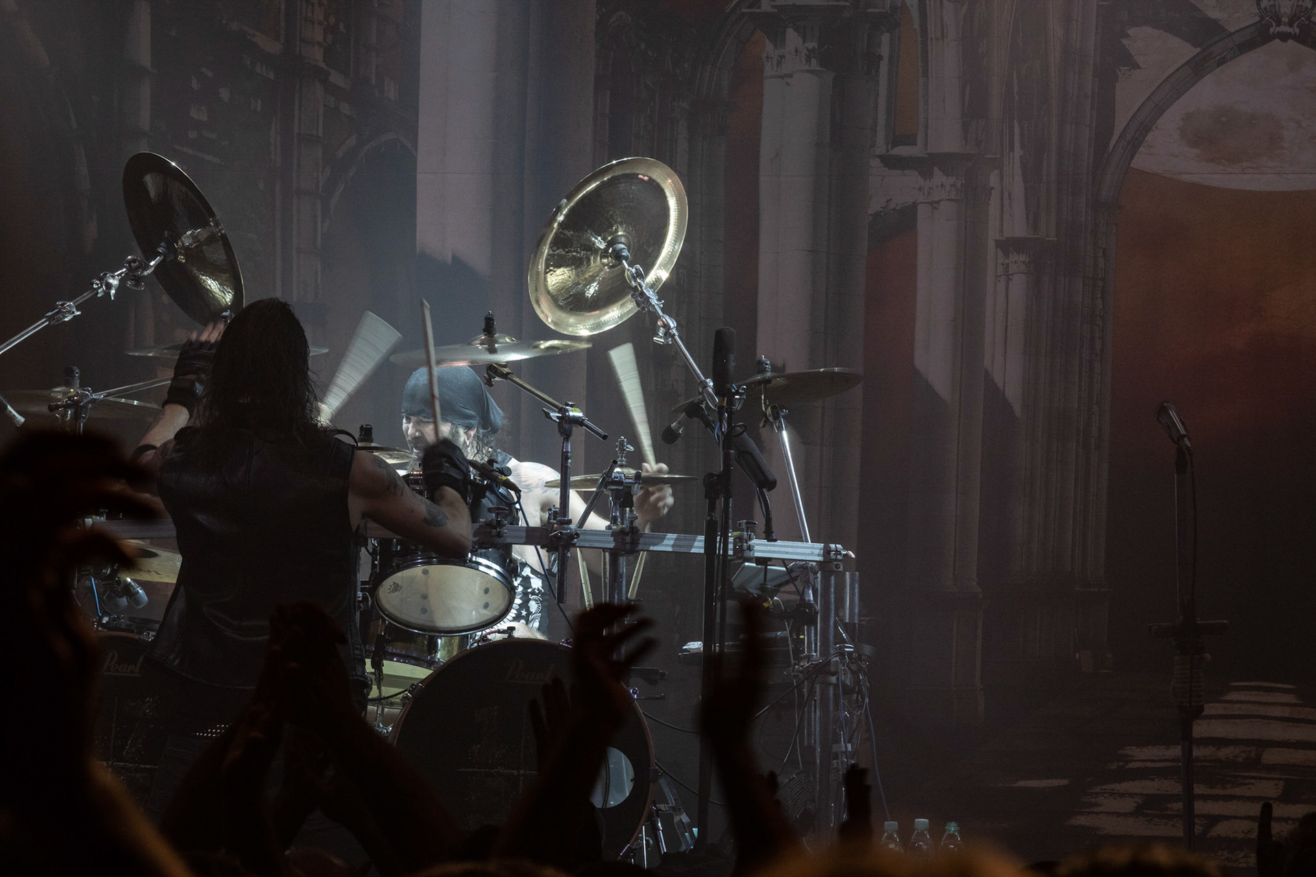 25.11.2019 Warszawa Klub Progresja Europejska Trasa Moonspell z Rotting Christ 2019
koncert Moonspell
N/z Fernando Langsuyar Ribeiro wokal  
N/z Ricardo Amorim gitara  
N/z Pedro Passionis Paixăo instrumenty klawiszowe  
N/z Miguel Mike Gaspar perkusja  
N/z Aires Pereira gitara basowa 
fot. Andrzej Wasilkiewicz/REPORTER