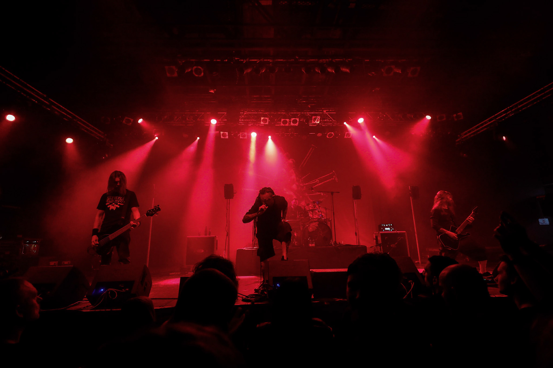 30.11.2018 Knock Out Tour 2018 - Warszawa Progresja - DECAPITATED - techniczny death metal, groove metal,

Wacław „Vogg” Kiełtyka gitara,
Rafał "Rasta" Piotrowski wokal, 
Michał "Młody" Łysejko perkusja,
Hubert Więcek gitara basowa, fot. Andrzej Wasilkiewicz/Reporter