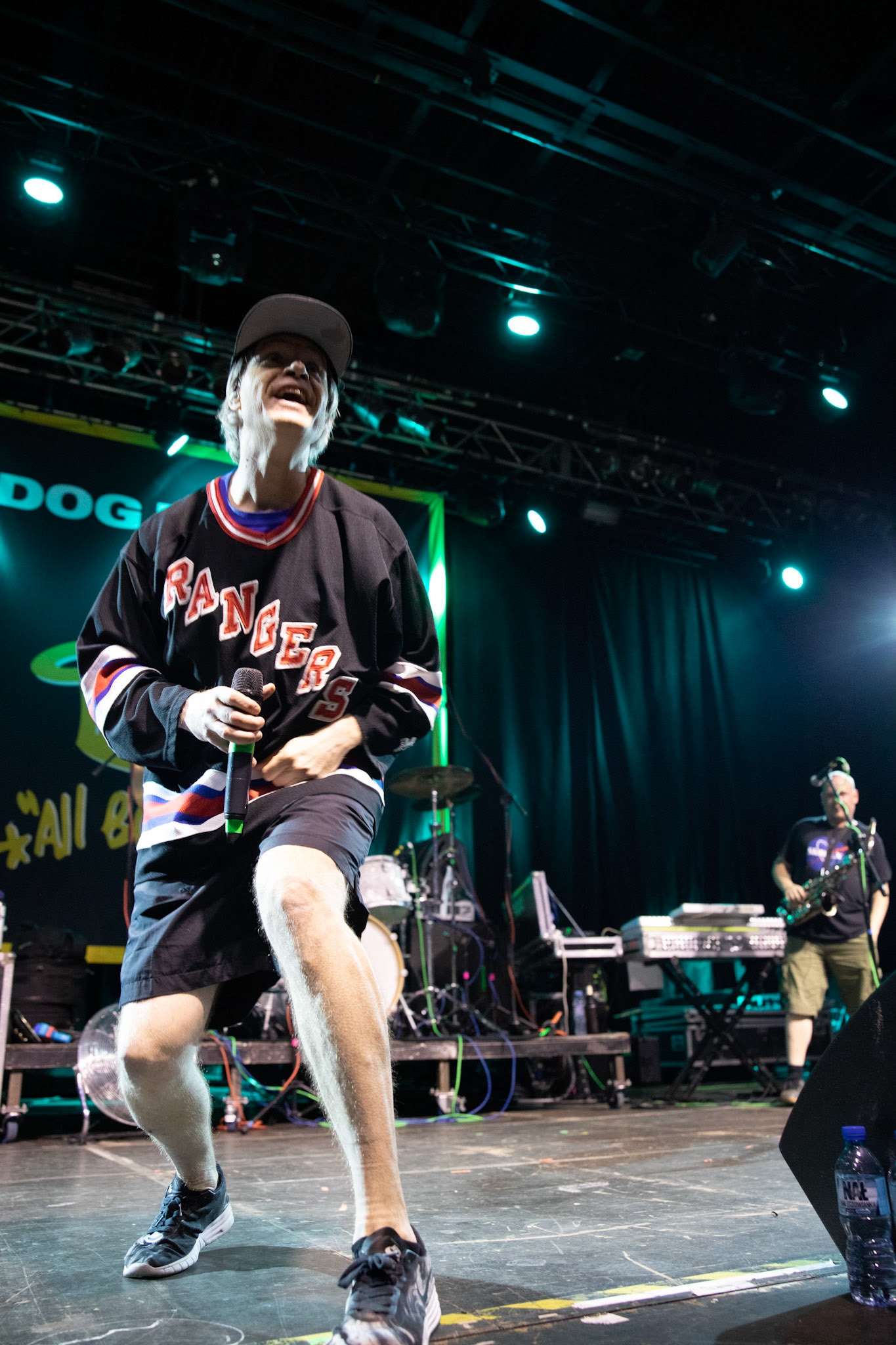 Dog Eat Dog - USA - hardcore, punkrock, rap, metal, hip hop,reggae, soul, funk,
Dave Neabore (bass), 
John Connor (vocals), 
Brandon Finley (drums) 
Roger Hämmerli (guitar)
Bozez (sax & beer)
koncert w Warszawskiej Progresji w ramach trasy 25 lat All Boro Kings zespołu Dog Eat Dog.
fot. Andrzej Wasilkiewicz/Reporter