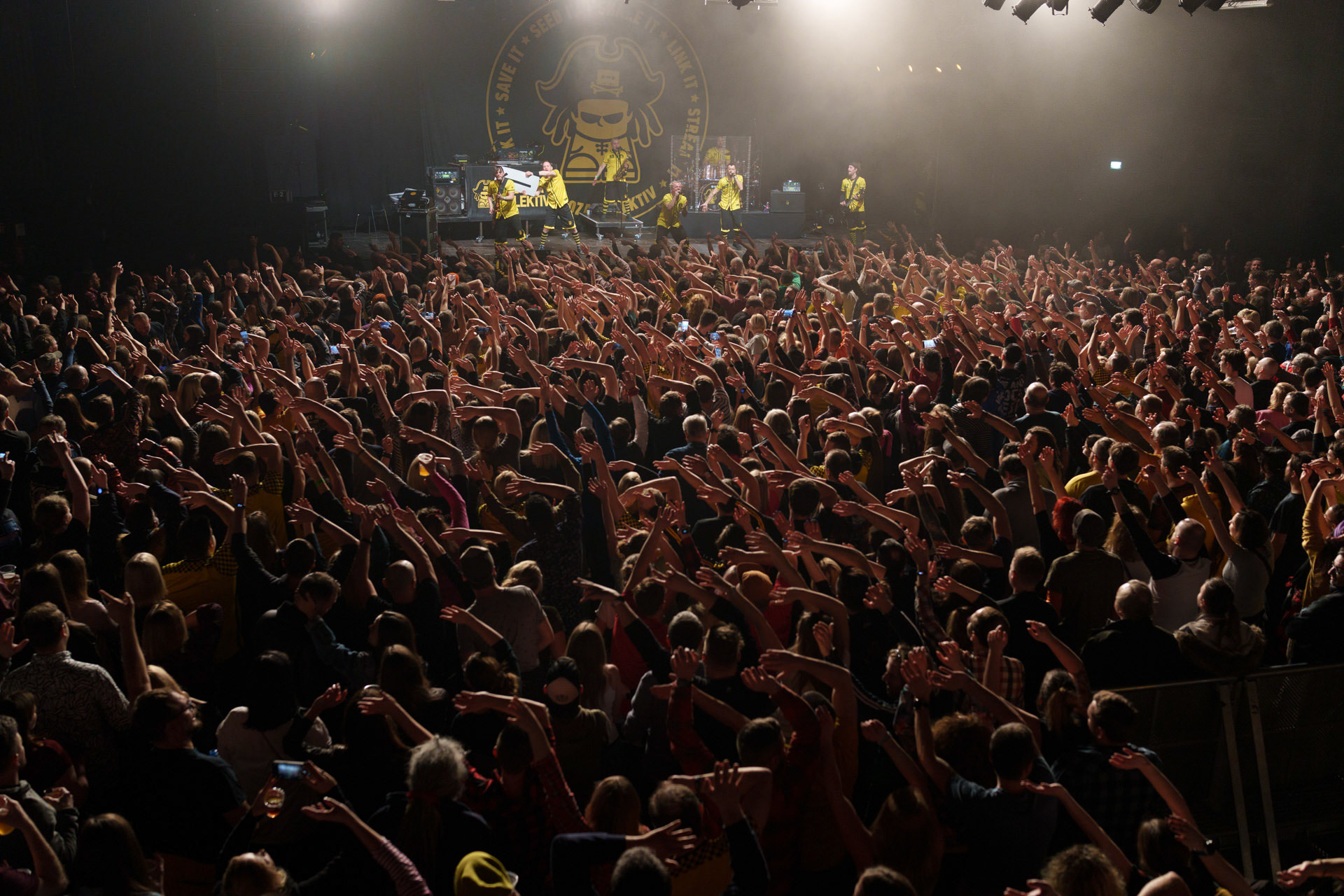 9.02.23 DUBIOZA KOLEKTIV - bosniacka grupa muzyczna, grajaca reggae, dub i rock. - Warszawa Progresja. Winiary Bookings.Fot. Andrzej Wasilkiewicz/Reporter