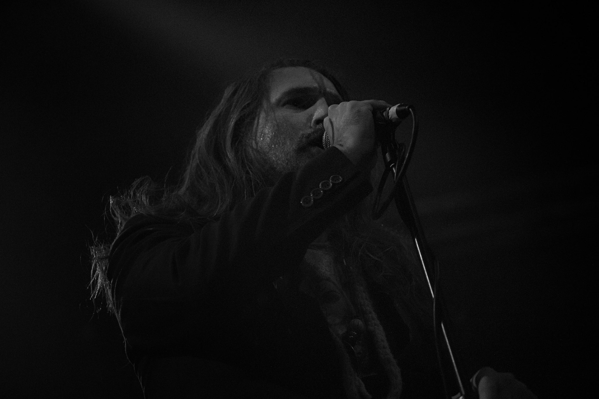 15.12.2019 koncert norweskiego zespołu Dødheimsgard, Merry Christless 2019, Warszawa Klub Progresja,
zespół Vicotnika - Yusaf Parvez, alternatywny metal, industrial metal,
n/z Yusaf "Vicotnik" Parvez - gitara, śpiew,
n/z Lars-Emil Måløy - gitara basowa,
n/z Tommy Thunberg - gitara,
n/z Øyvind Myrvoll - perkusja,
New Aeon Musick, Knock Out Productions
fot. Andrzej Wasilkiewicz/REPORTER